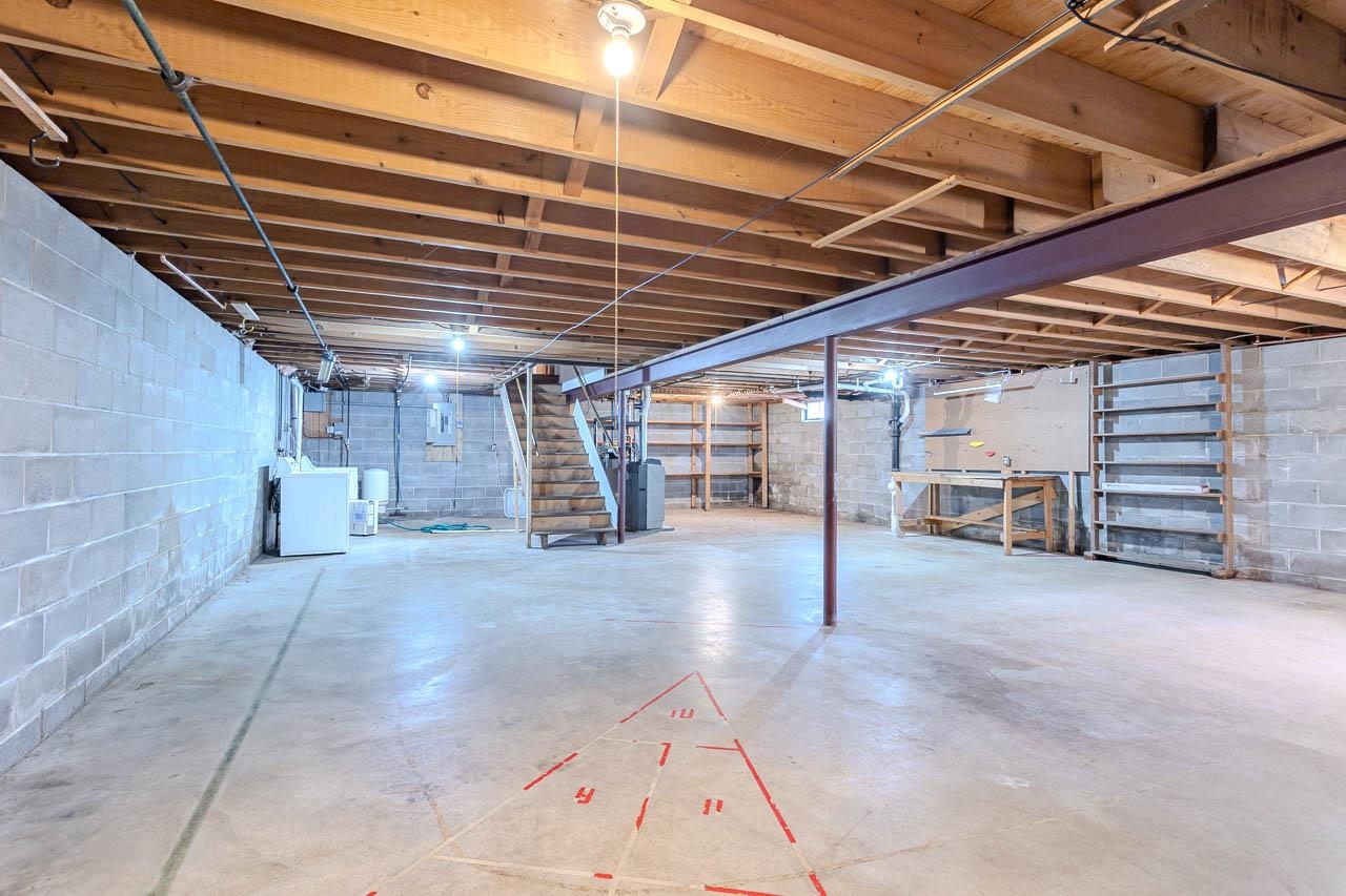 2268 CIRCLE DRIVE, Wausau, Wisconsin 54401, 3 Bedrooms Bedrooms, ,1 BathroomBathrooms,Residential,For Sale,2268 CIRCLE DRIVE,22601387