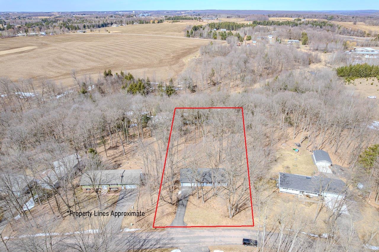 2268 CIRCLE DRIVE, Wausau, Wisconsin 54401, 3 Bedrooms Bedrooms, ,1 BathroomBathrooms,Residential,For Sale,2268 CIRCLE DRIVE,22601387