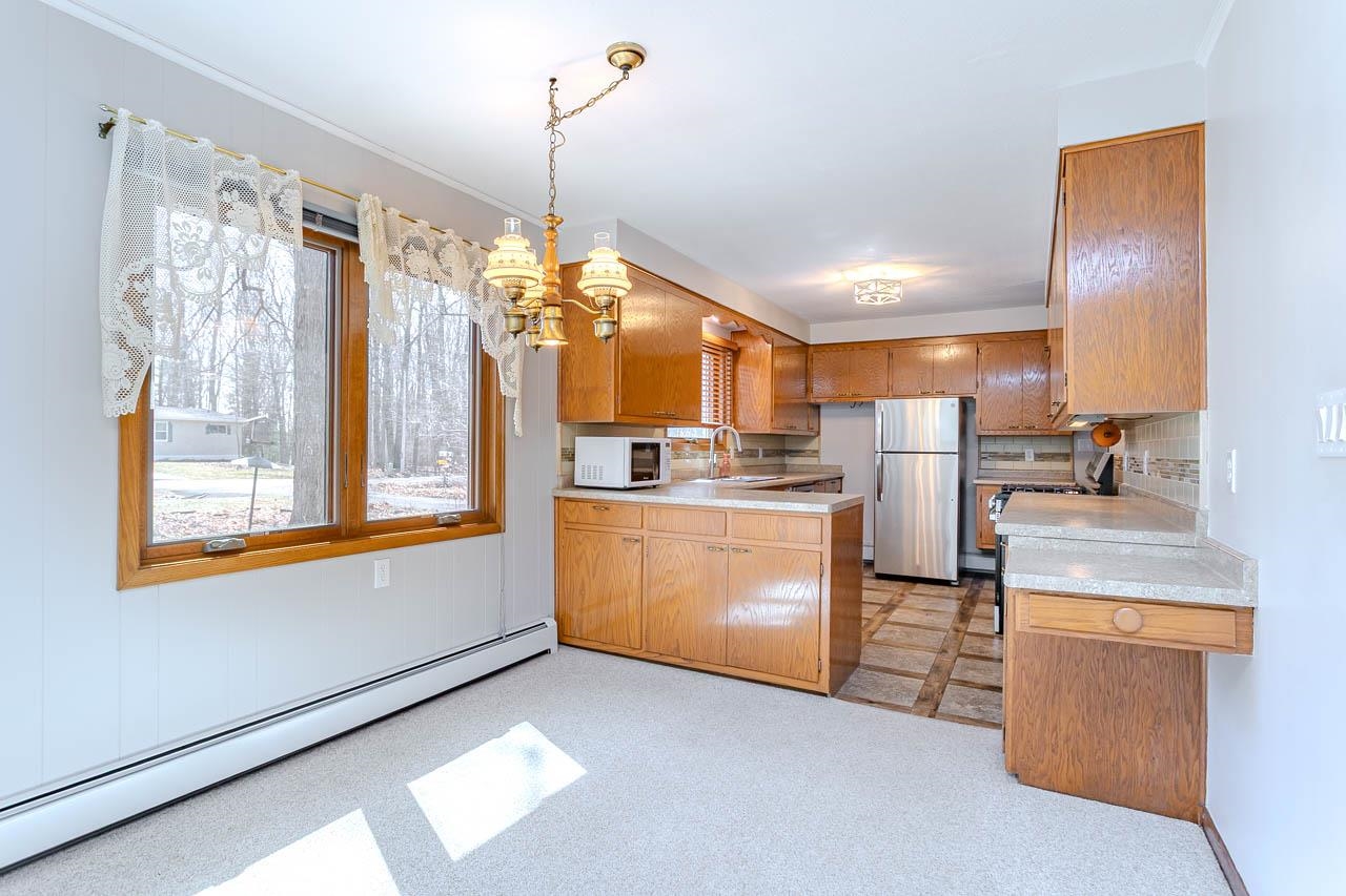 2268 CIRCLE DRIVE, Wausau, Wisconsin 54401, 3 Bedrooms Bedrooms, ,1 BathroomBathrooms,Residential,For Sale,2268 CIRCLE DRIVE,22601387