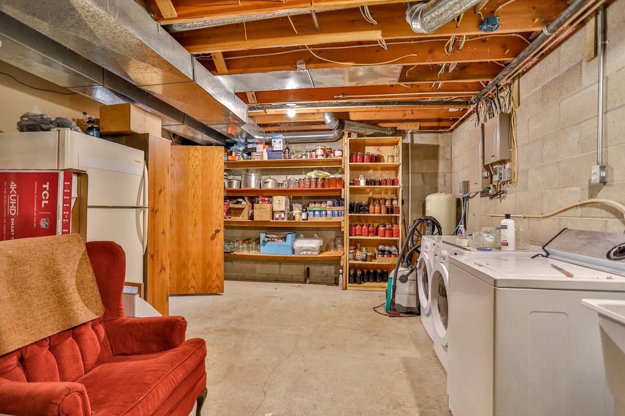 W4014 ALPINE AVENUE, Merrill, Wisconsin 54452, 3 Bedrooms Bedrooms, ,3 BathroomsBathrooms,Residential,For Sale,W4014 ALPINE AVENUE,22601388