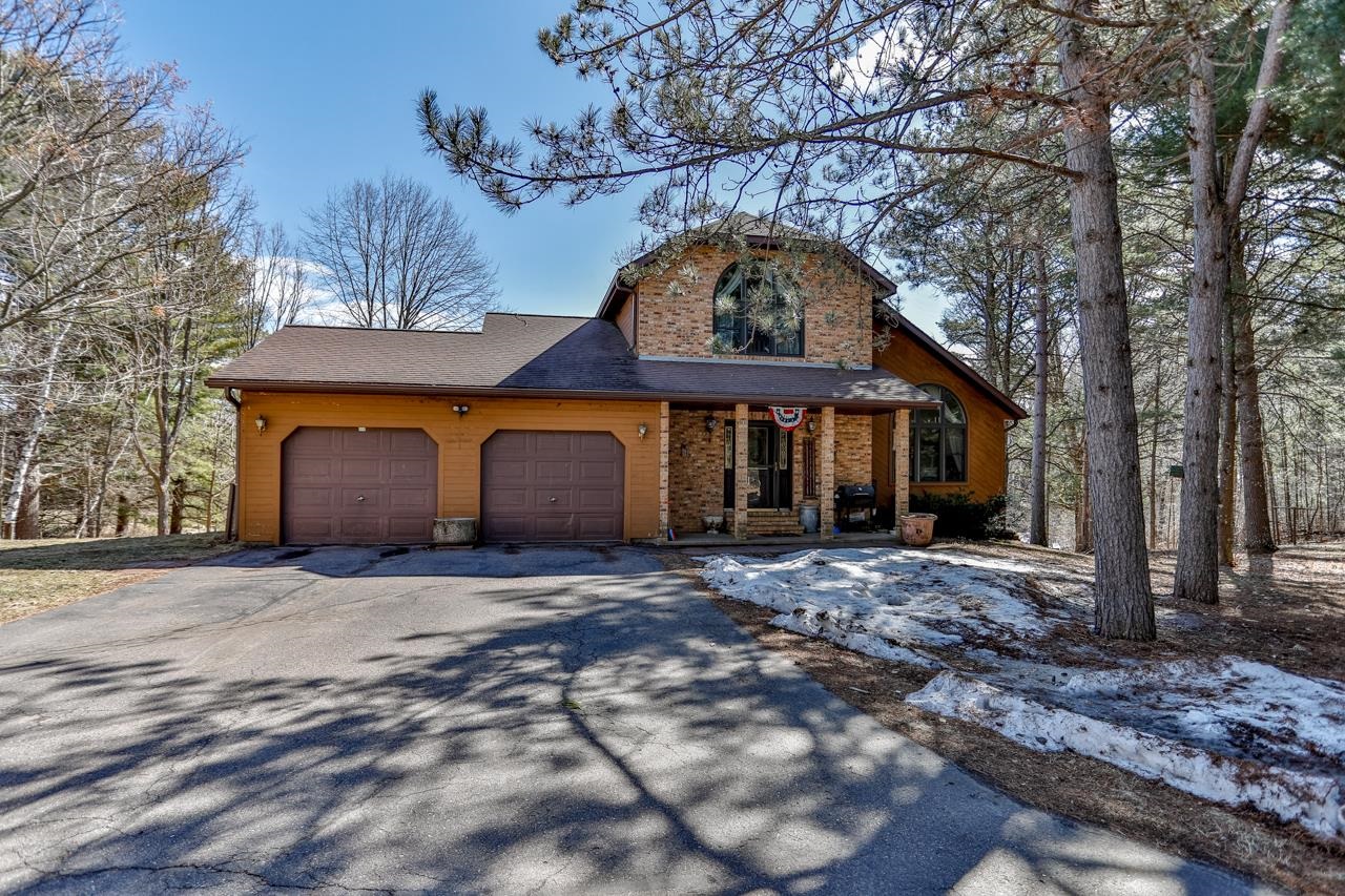 W4014 ALPINE AVENUE, Merrill, Wisconsin 54452, 3 Bedrooms Bedrooms, ,3 BathroomsBathrooms,Residential,For Sale,W4014 ALPINE AVENUE,22601388