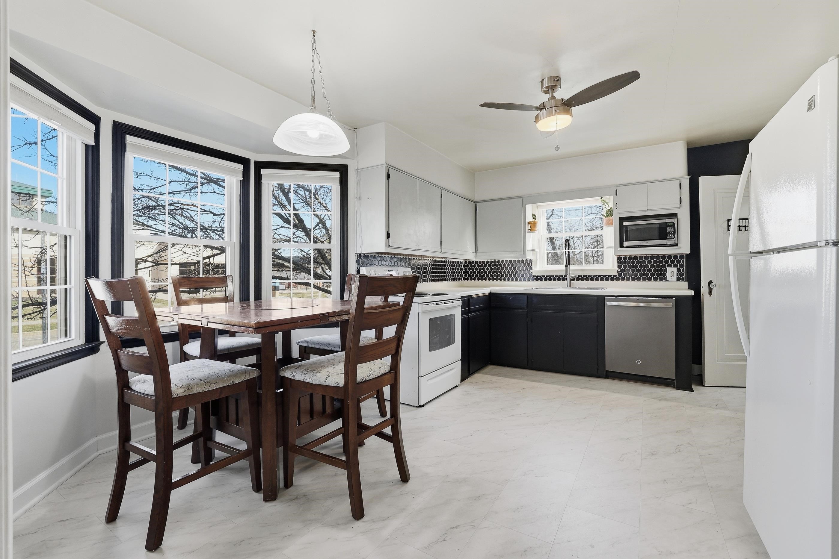 2345 JERSEY STREET, Stevens Point, Wisconsin 54481, 4 Bedrooms Bedrooms, ,2 BathroomsBathrooms,Residential,For Sale,2345 JERSEY STREET,22601390