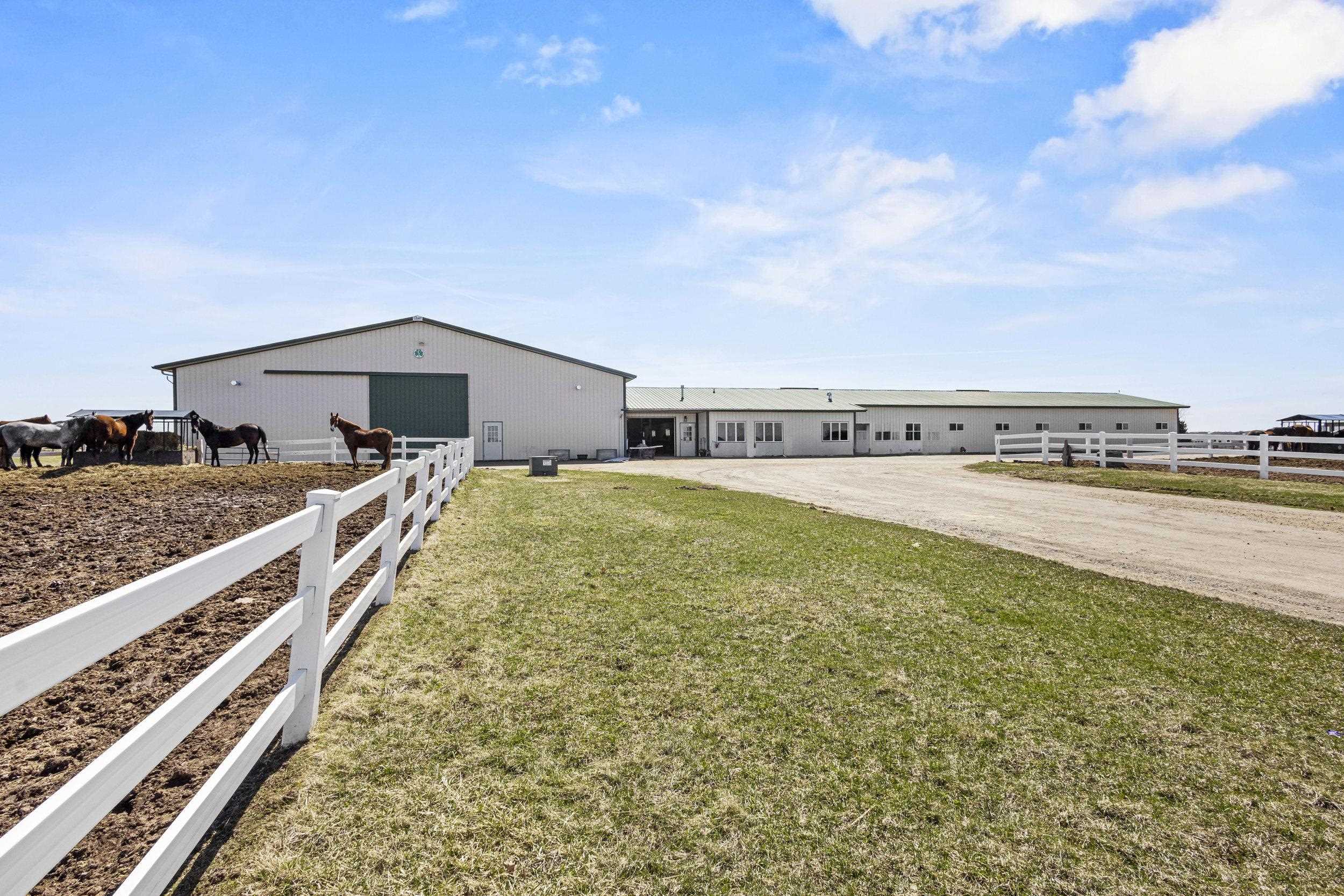 4909 COUNTY ROAD K, Oshkosh, Wisconsin 54904, 3 Bedrooms Bedrooms, ,2 BathroomsBathrooms,Residential,For Sale,4909 COUNTY ROAD K,22601391