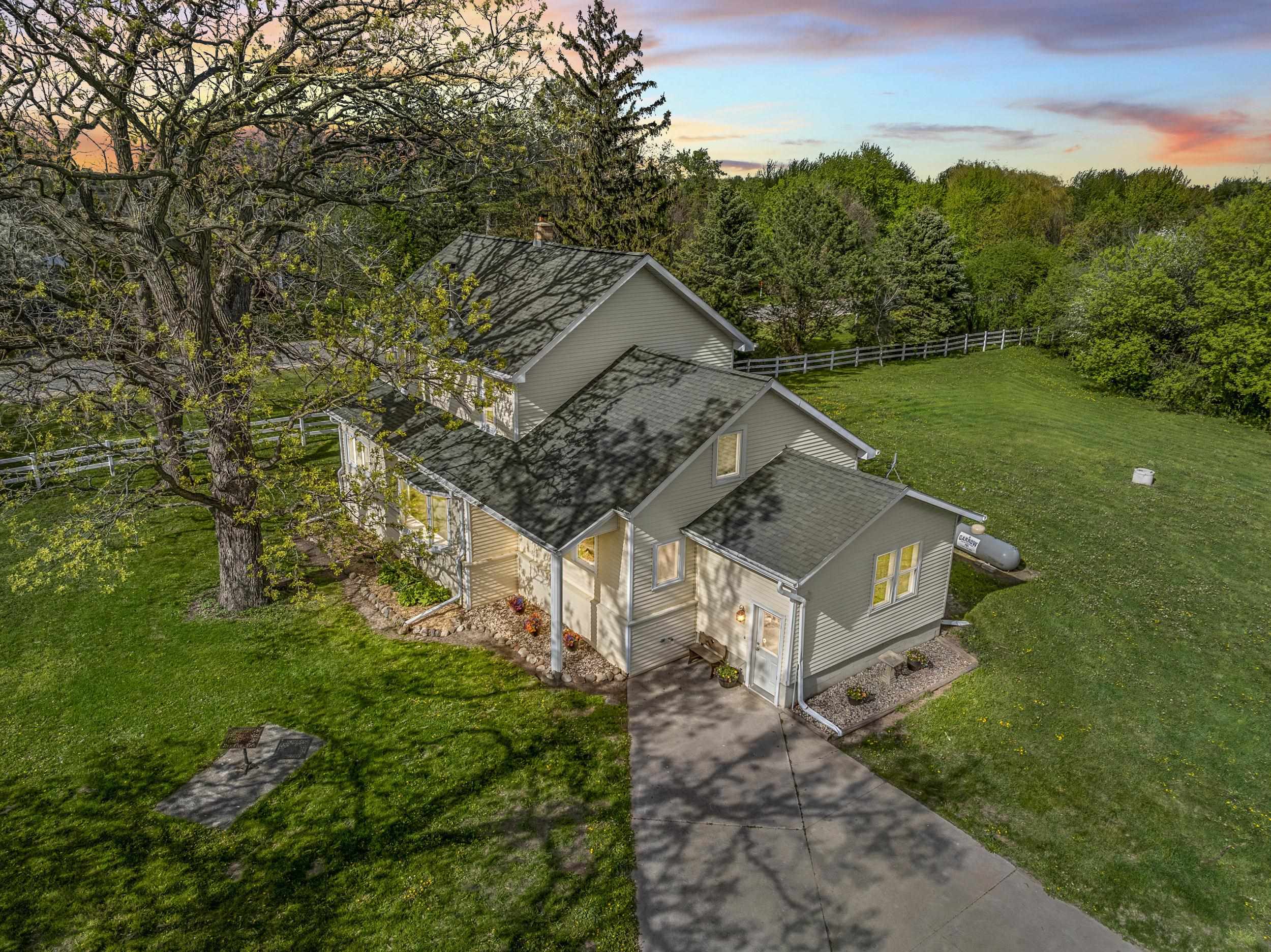 4909 COUNTY ROAD K, Oshkosh, Wisconsin 54904, 3 Bedrooms Bedrooms, ,2 BathroomsBathrooms,Residential,For Sale,4909 COUNTY ROAD K,22601391