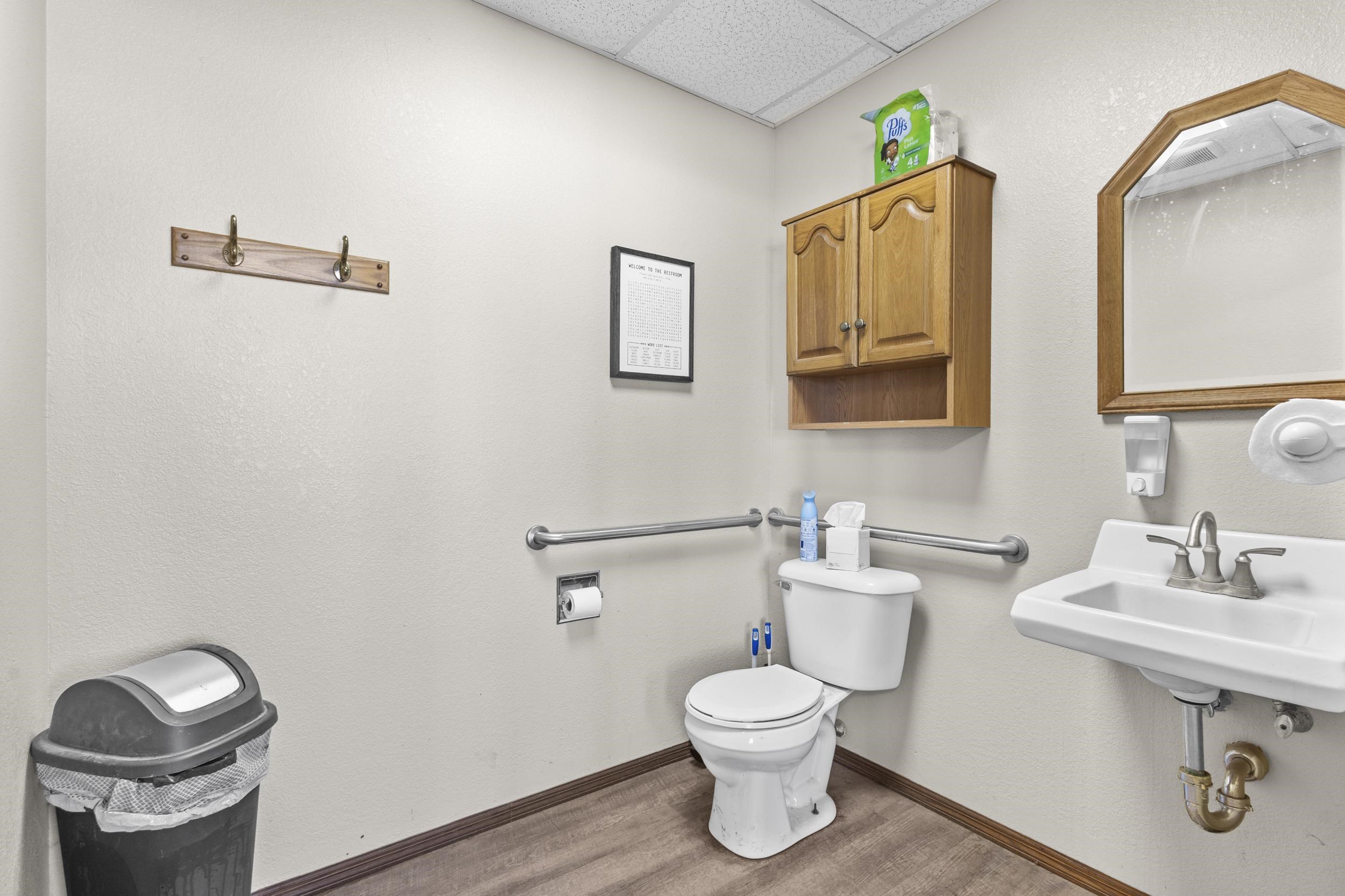 4909 COUNTY ROAD K, Oshkosh, Wisconsin 54904, 3 Bedrooms Bedrooms, ,2 BathroomsBathrooms,Residential,For Sale,4909 COUNTY ROAD K,22601391