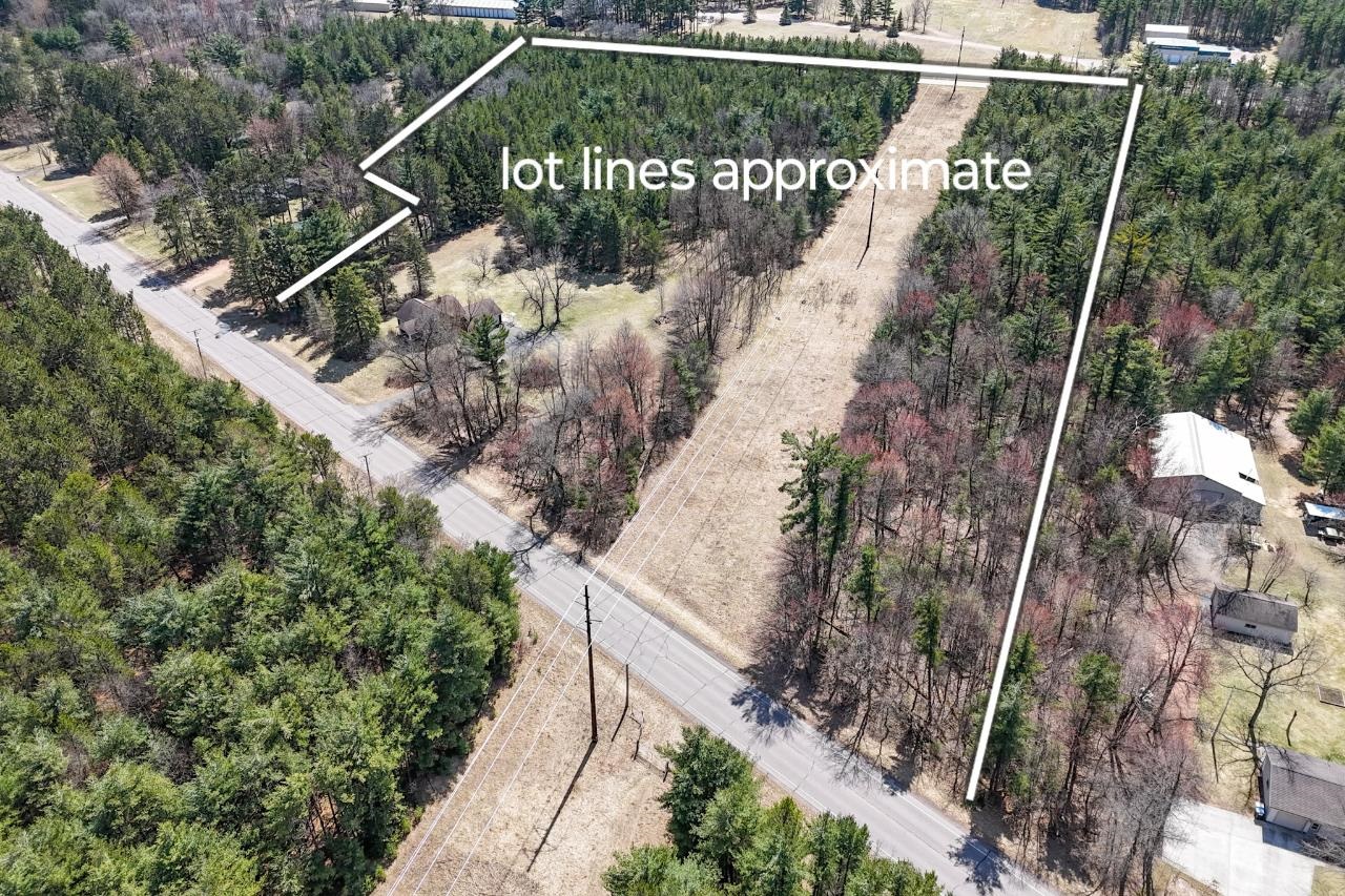 3720 LAKE AVENUE, Wisconsin Rapids, Wisconsin 54494, 4 Bedrooms Bedrooms, ,1 BathroomBathrooms,Residential,For Sale,3720 LAKE AVENUE,22601398