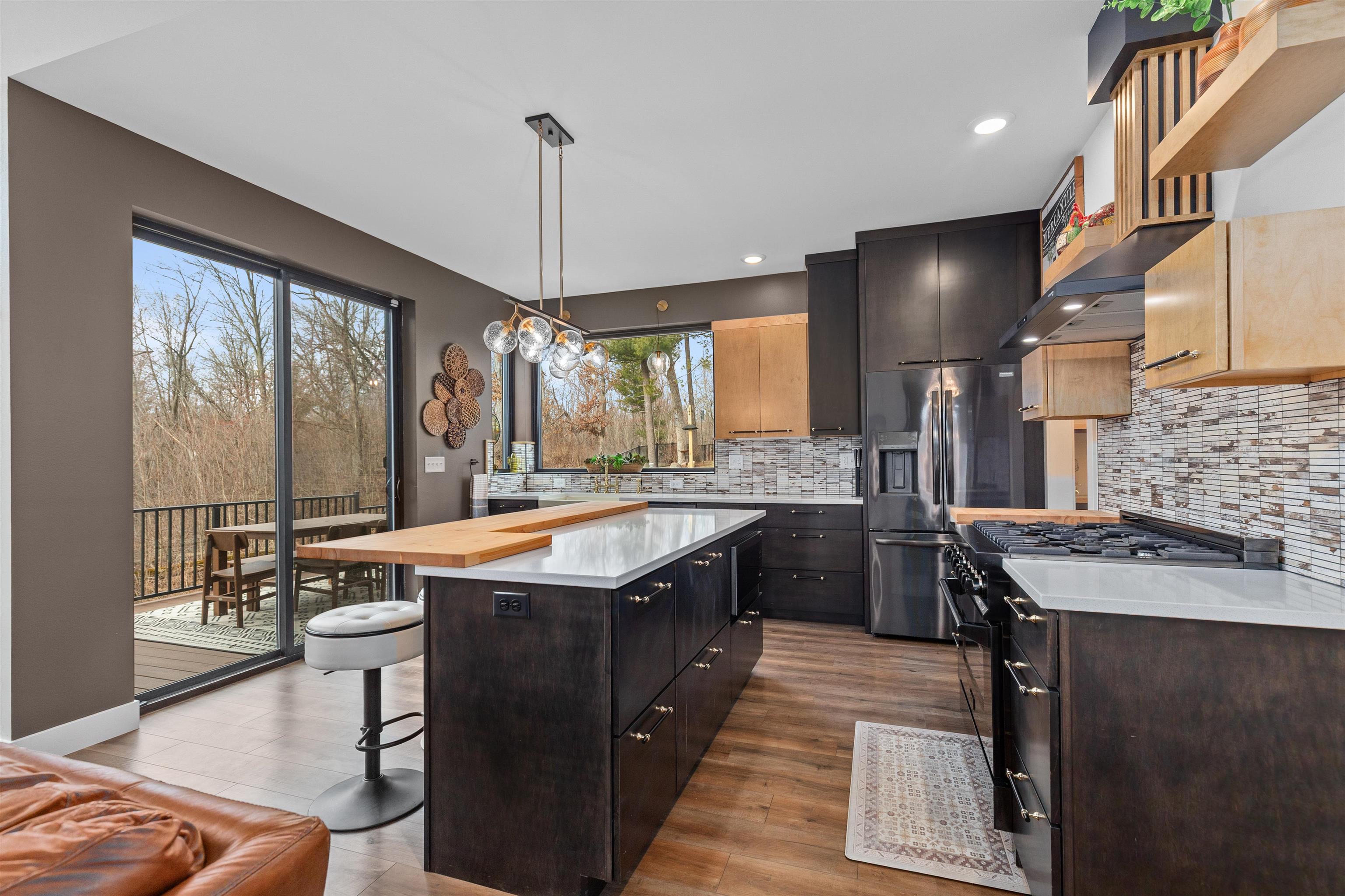 10143 YELLOW BRICK ROAD, Amherst, Wisconsin 54406, 3 Bedrooms Bedrooms, ,2 BathroomsBathrooms,Residential,For Sale,10143 YELLOW BRICK ROAD,22601402