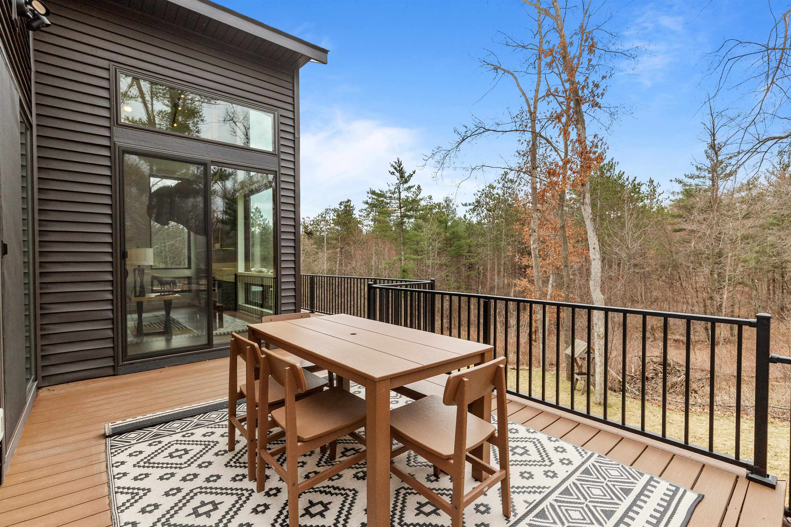 10143 YELLOW BRICK ROAD, Amherst, Wisconsin 54406, 3 Bedrooms Bedrooms, ,2 BathroomsBathrooms,Residential,For Sale,10143 YELLOW BRICK ROAD,22601402