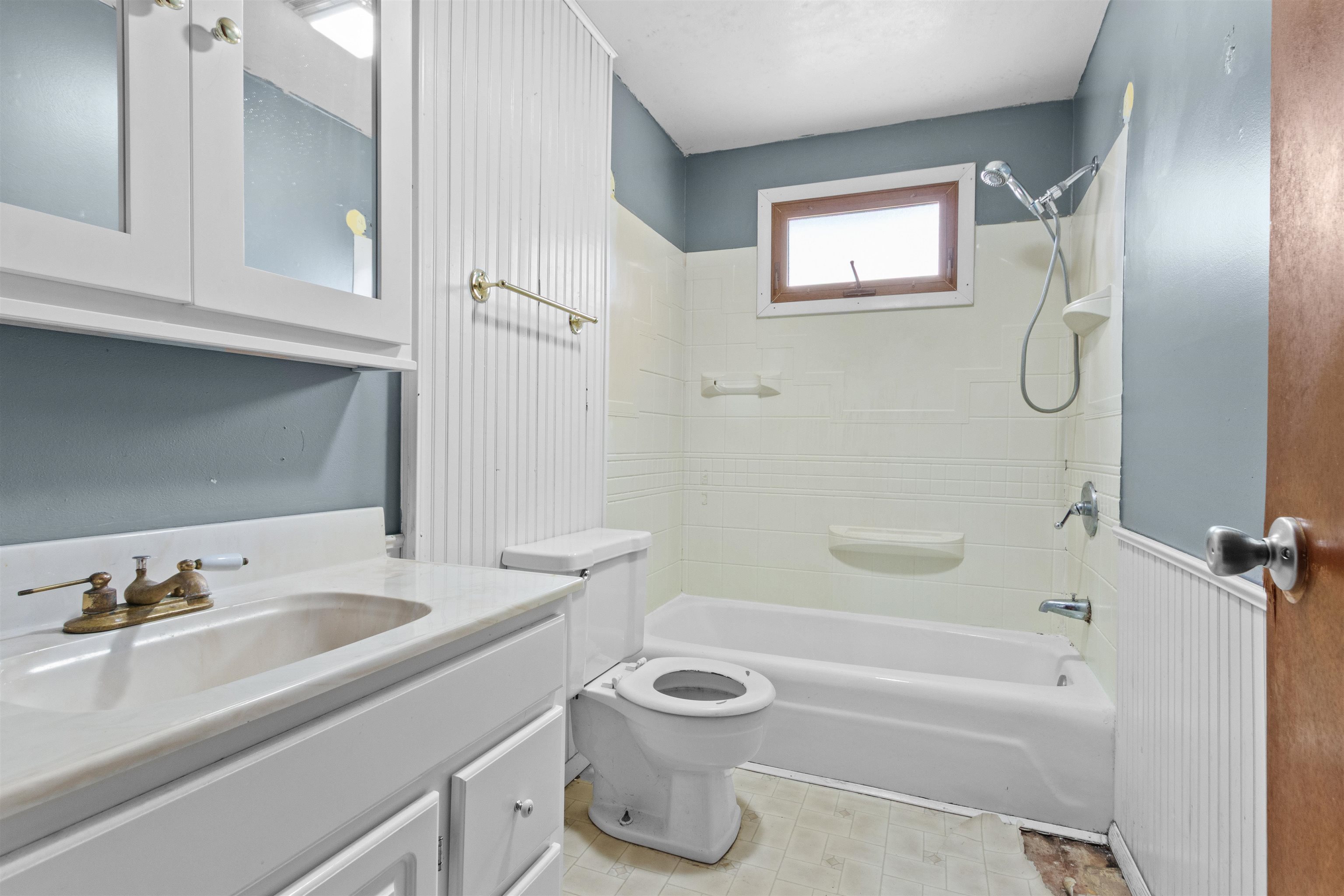 3188 SWANSON ROAD, Wisconsin Rapids, Wisconsin 54495, 4 Bedrooms Bedrooms, ,1 BathroomBathrooms,Residential,For Sale,3188 SWANSON ROAD,22601408