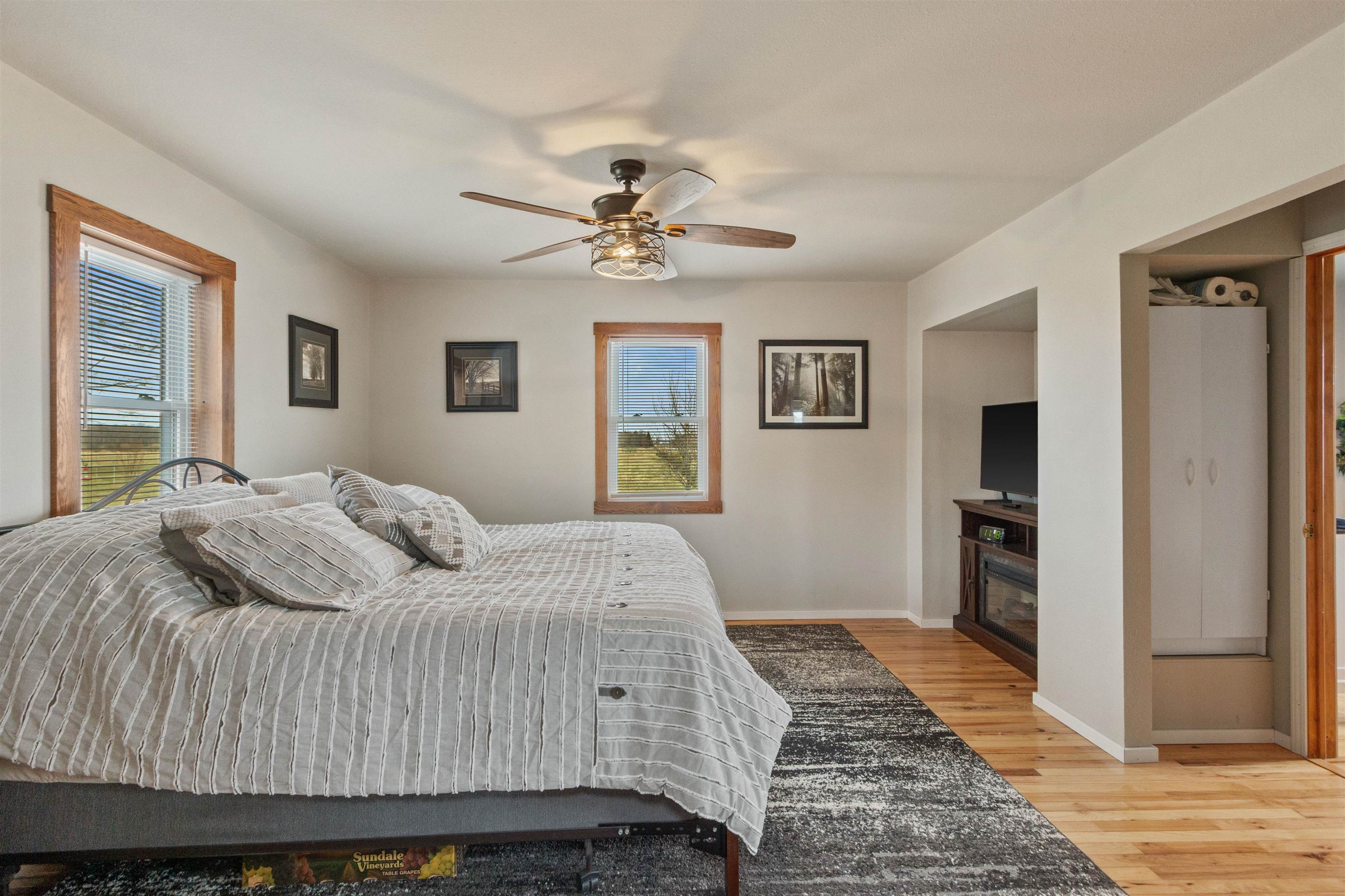 6447 COUNTY ROAD F, Wisconsin Rapids, Wisconsin 54495, 6 Bedrooms Bedrooms, ,3 BathroomsBathrooms,Residential,For Sale,6447 COUNTY ROAD F,22601410