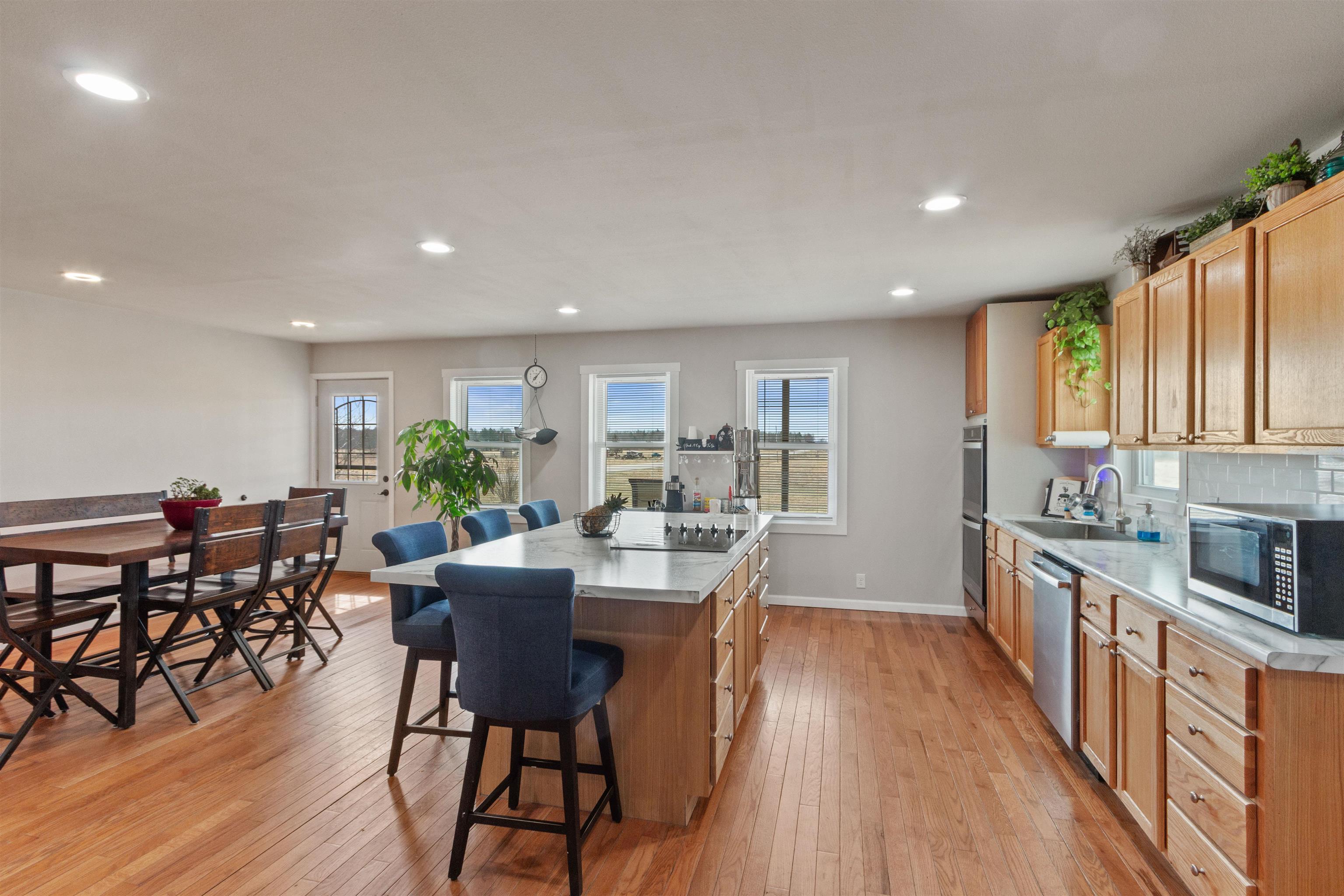 6447 COUNTY ROAD F, Wisconsin Rapids, Wisconsin 54495, 6 Bedrooms Bedrooms, ,3 BathroomsBathrooms,Residential,For Sale,6447 COUNTY ROAD F,22601410