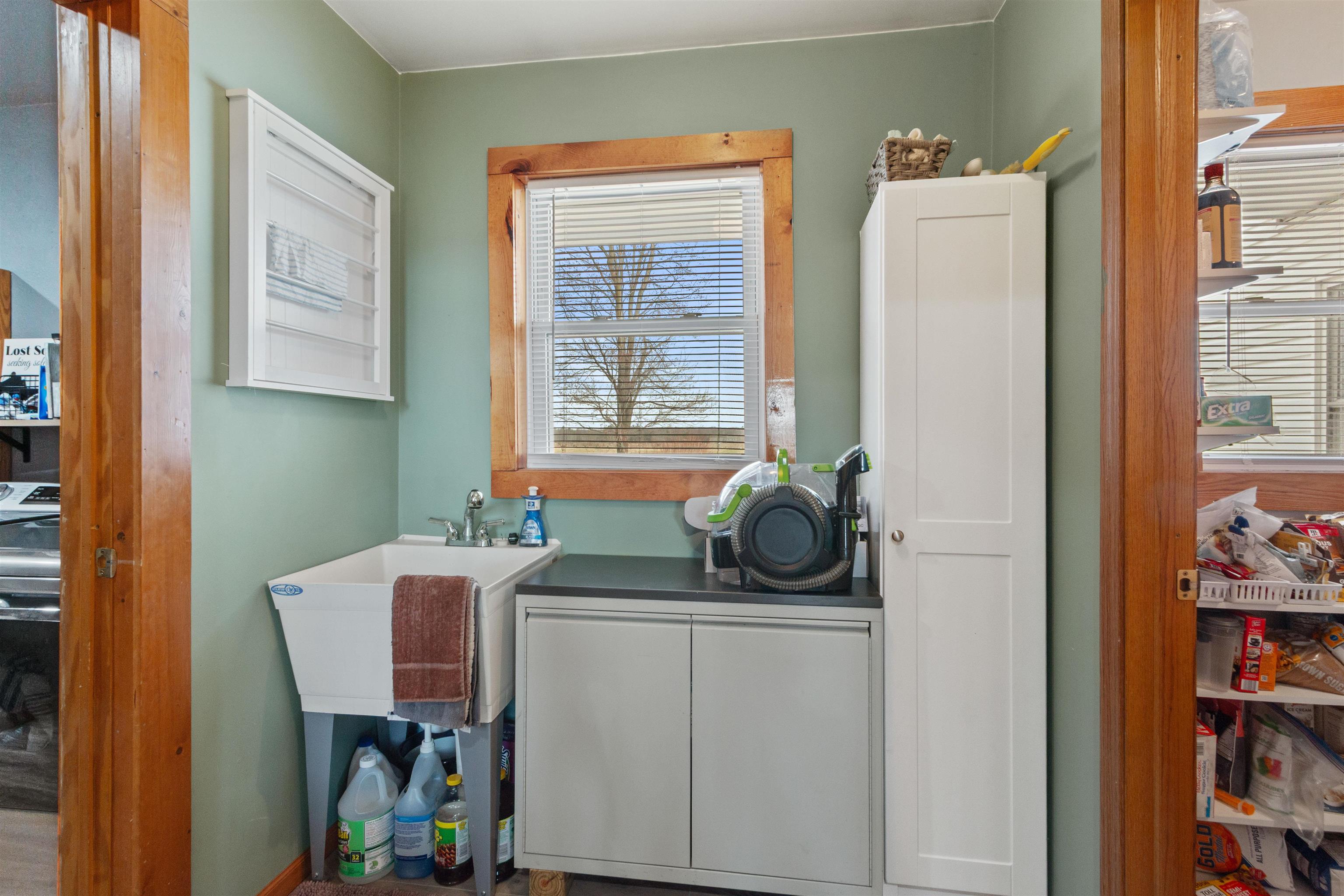 6447 COUNTY ROAD F, Wisconsin Rapids, Wisconsin 54495, 6 Bedrooms Bedrooms, ,3 BathroomsBathrooms,Residential,For Sale,6447 COUNTY ROAD F,22601410