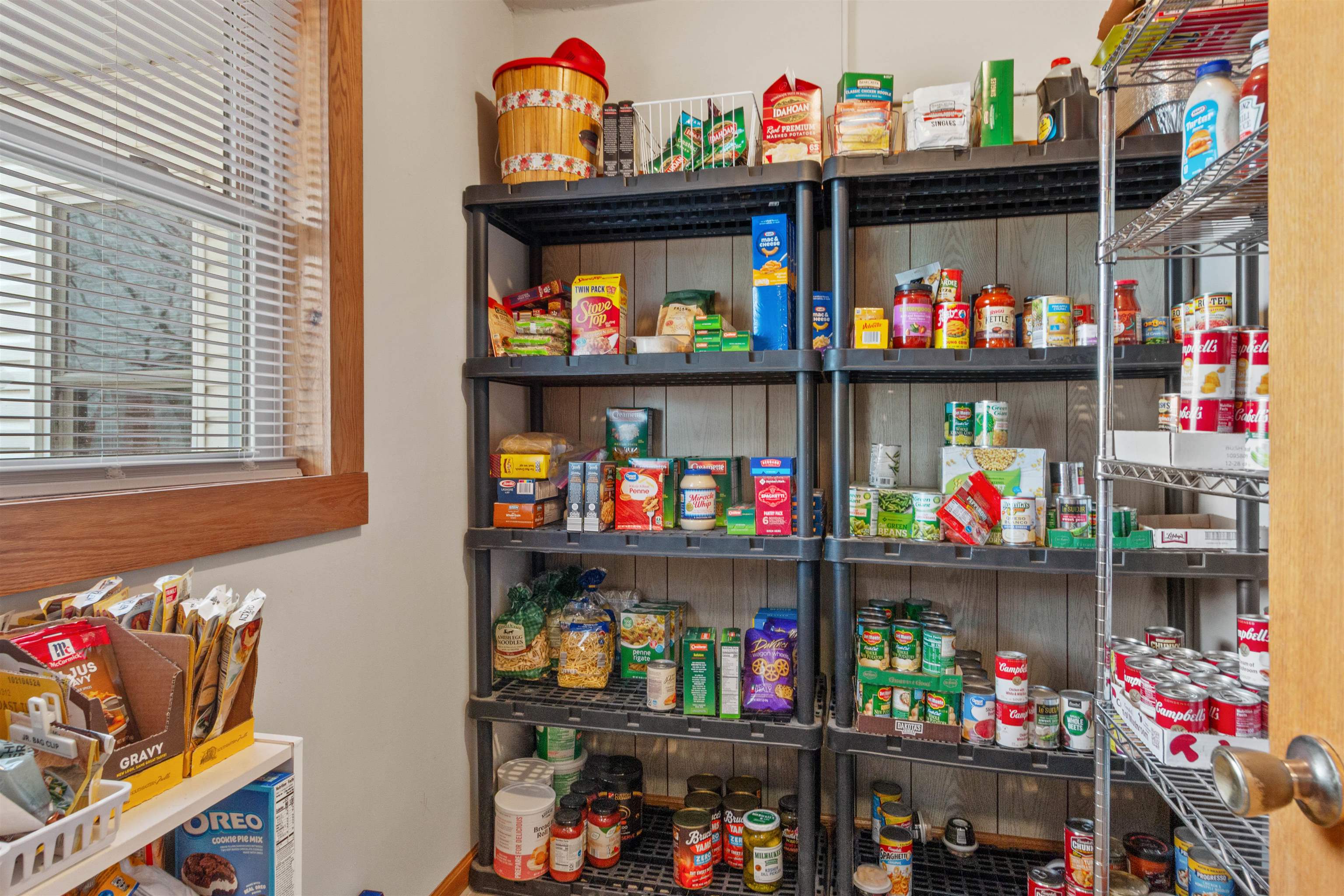 6447 COUNTY ROAD F, Wisconsin Rapids, Wisconsin 54495, 6 Bedrooms Bedrooms, ,3 BathroomsBathrooms,Residential,For Sale,6447 COUNTY ROAD F,22601410