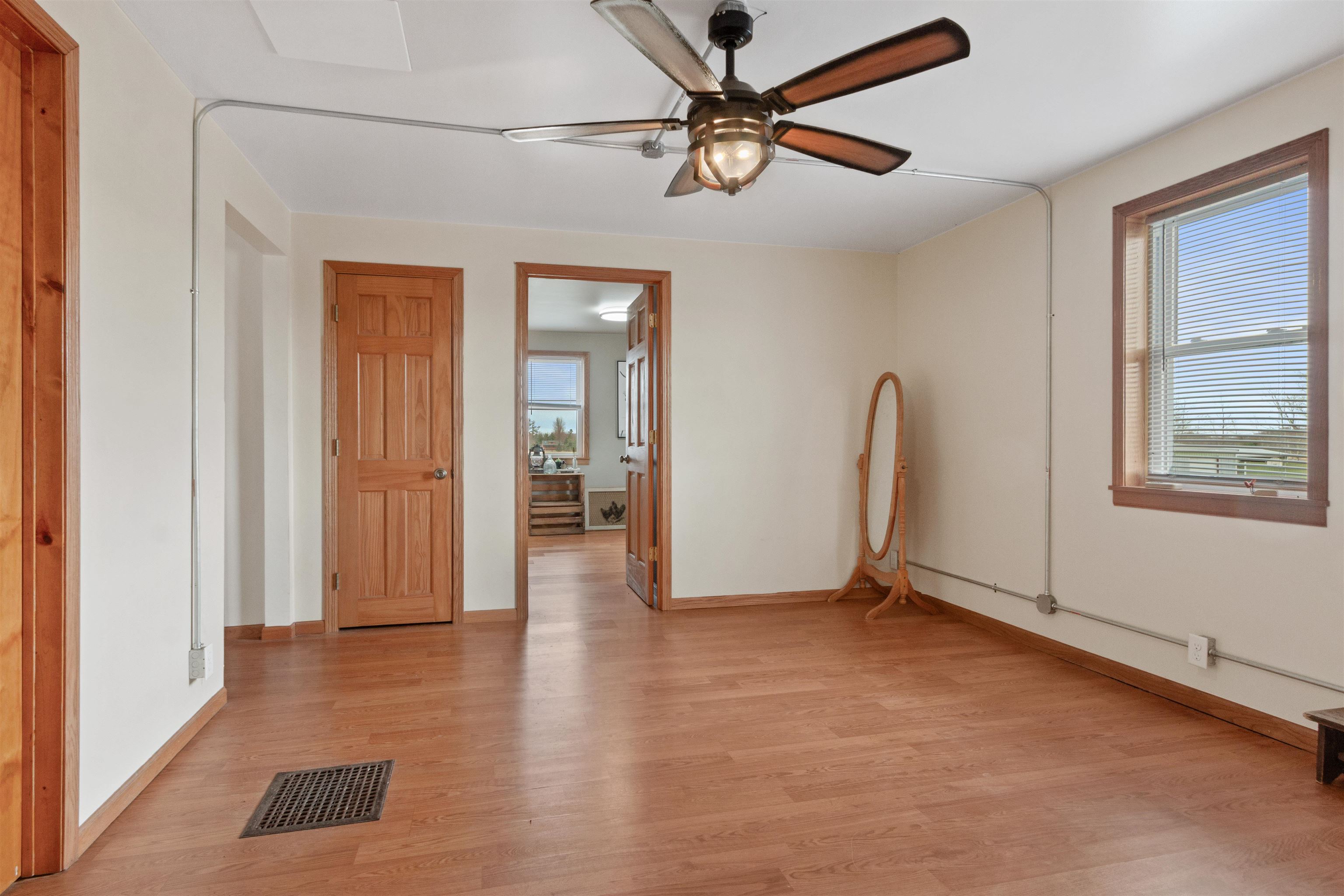 6447 COUNTY ROAD F, Wisconsin Rapids, Wisconsin 54495, 6 Bedrooms Bedrooms, ,3 BathroomsBathrooms,Residential,For Sale,6447 COUNTY ROAD F,22601410