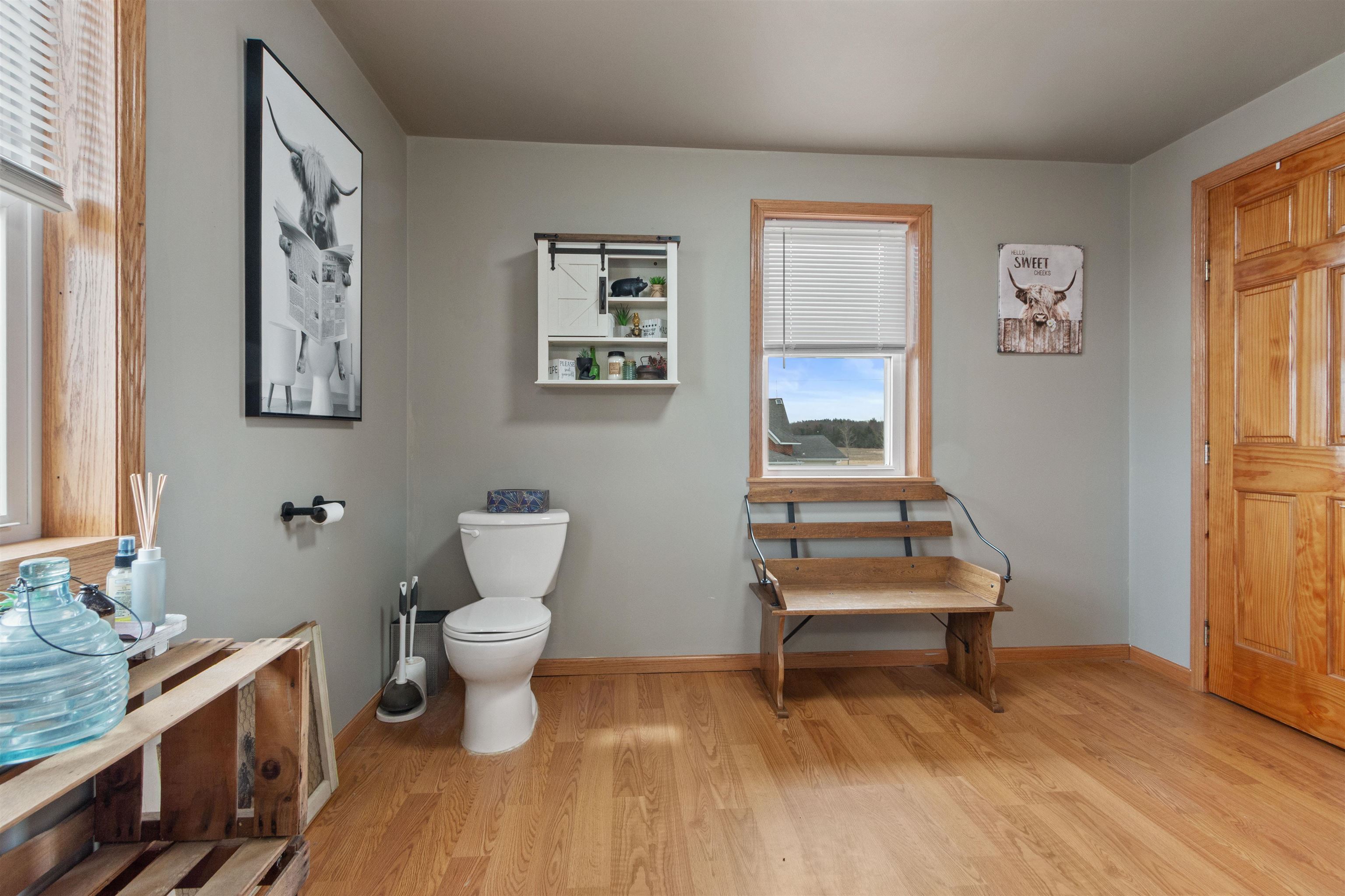 6447 COUNTY ROAD F, Wisconsin Rapids, Wisconsin 54495, 6 Bedrooms Bedrooms, ,3 BathroomsBathrooms,Residential,For Sale,6447 COUNTY ROAD F,22601410