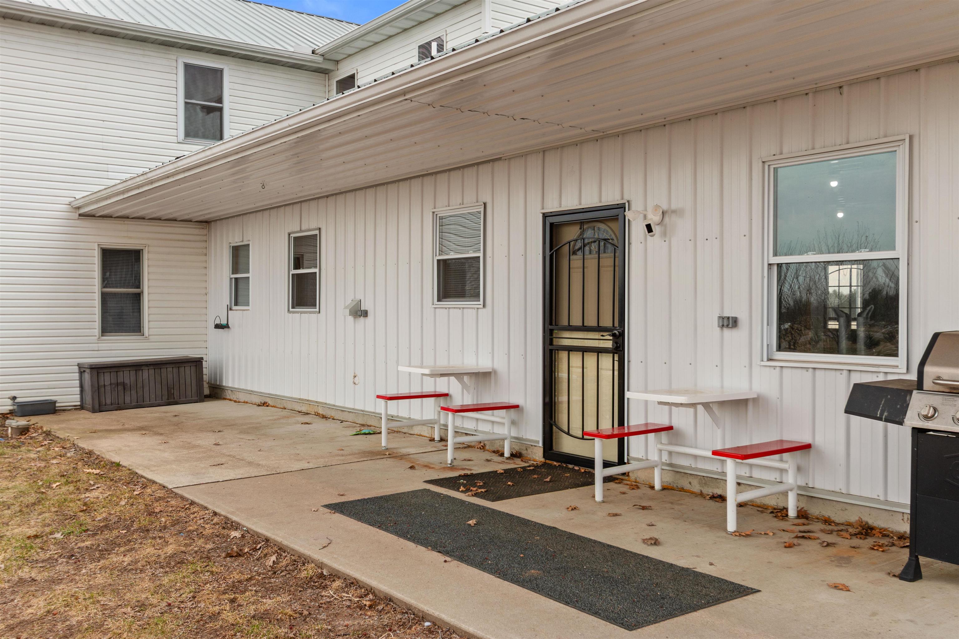 6447 COUNTY ROAD F, Wisconsin Rapids, Wisconsin 54495, 6 Bedrooms Bedrooms, ,3 BathroomsBathrooms,Residential,For Sale,6447 COUNTY ROAD F,22601410