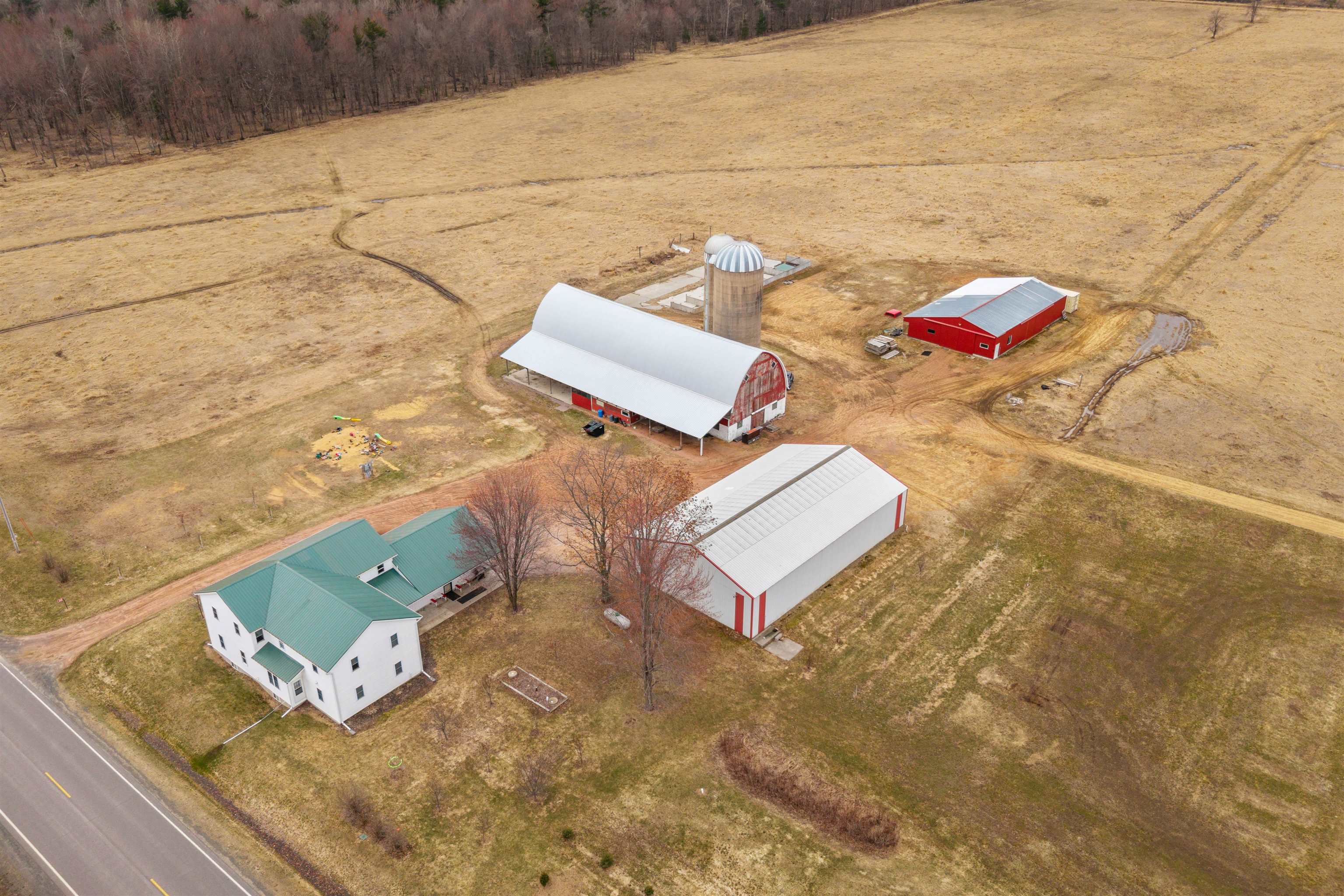 6447 COUNTY ROAD F, Wisconsin Rapids, Wisconsin 54495, 6 Bedrooms Bedrooms, ,3 BathroomsBathrooms,Residential,For Sale,6447 COUNTY ROAD F,22601410