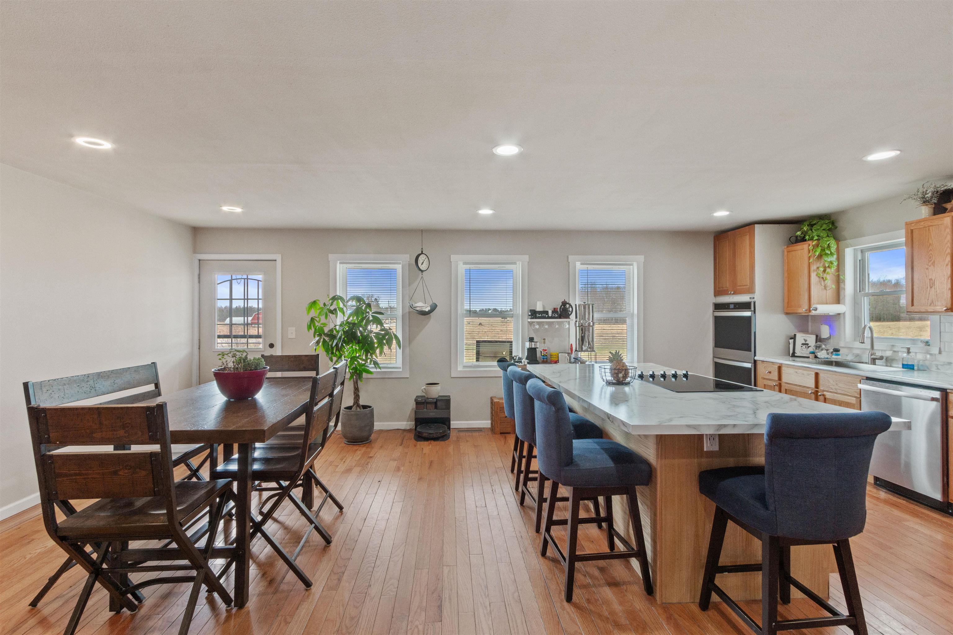 6447 COUNTY ROAD F, Wisconsin Rapids, Wisconsin 54495, 6 Bedrooms Bedrooms, ,3 BathroomsBathrooms,Residential,For Sale,6447 COUNTY ROAD F,22601410