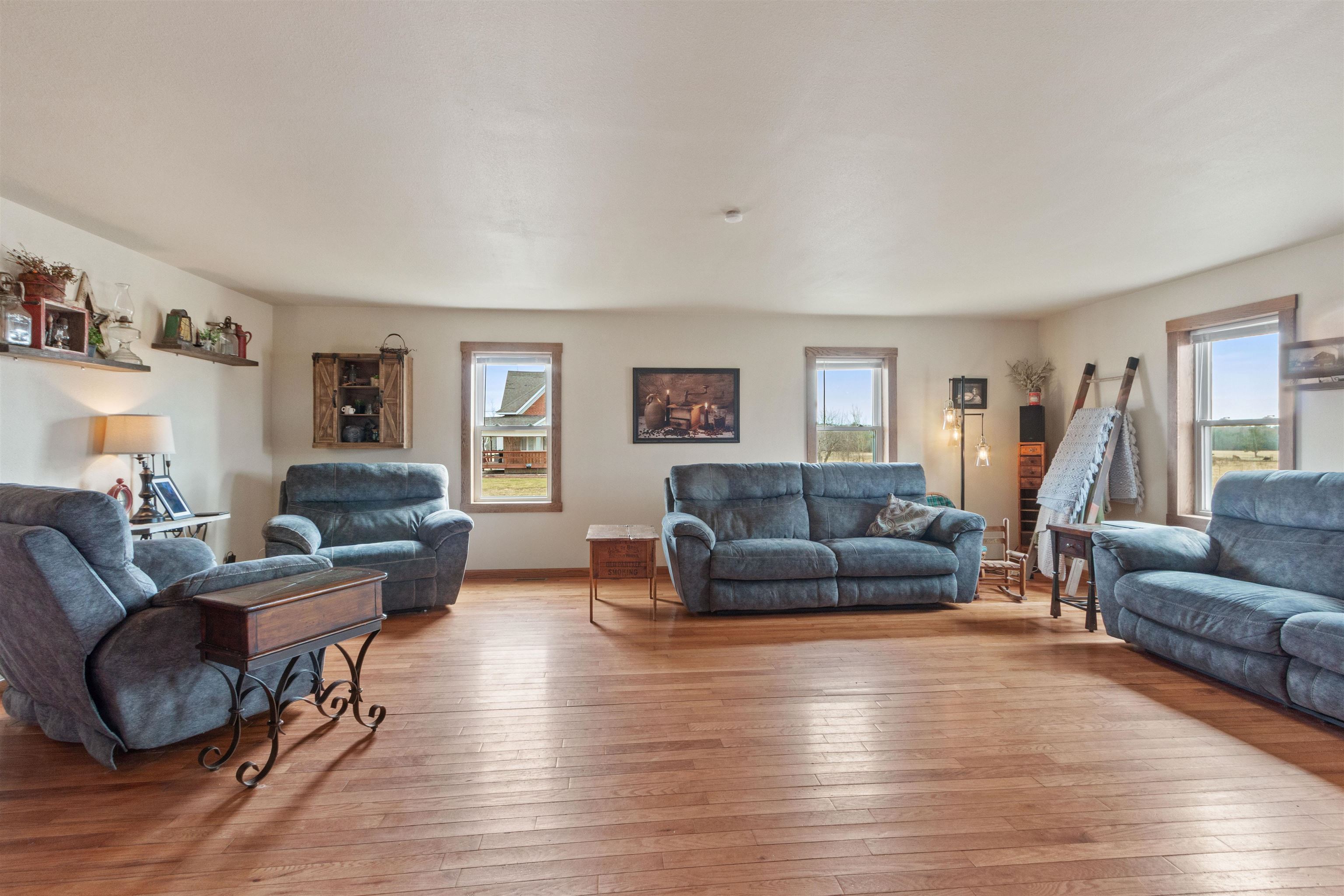 6447 COUNTY ROAD F, Wisconsin Rapids, Wisconsin 54495, 6 Bedrooms Bedrooms, ,3 BathroomsBathrooms,Residential,For Sale,6447 COUNTY ROAD F,22601410