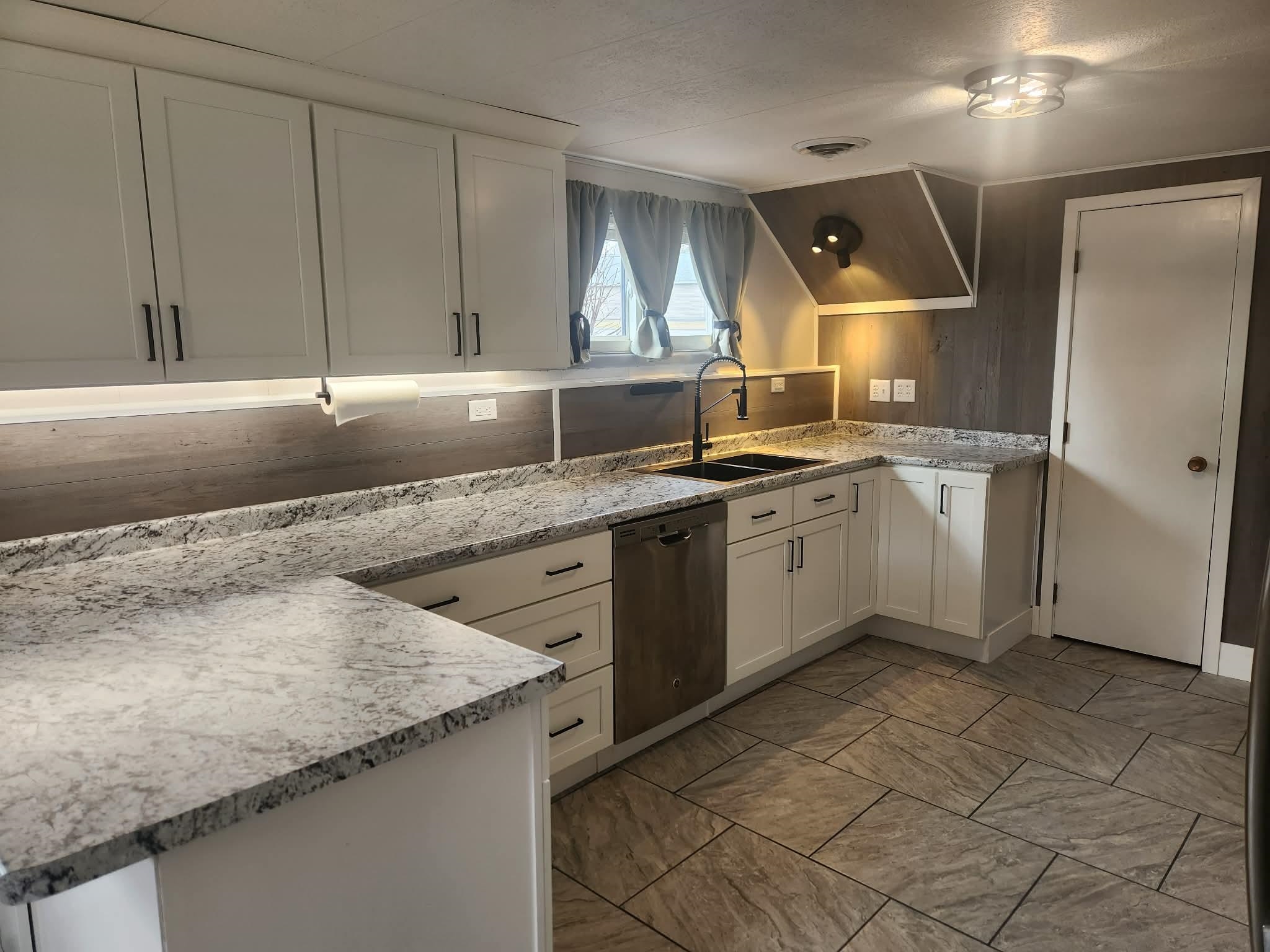 225 W 28TH STREET, Marshfield, Wisconsin 54449, 3 Bedrooms Bedrooms, ,2 BathroomsBathrooms,Residential,For Sale,225 W 28TH STREET,22601413