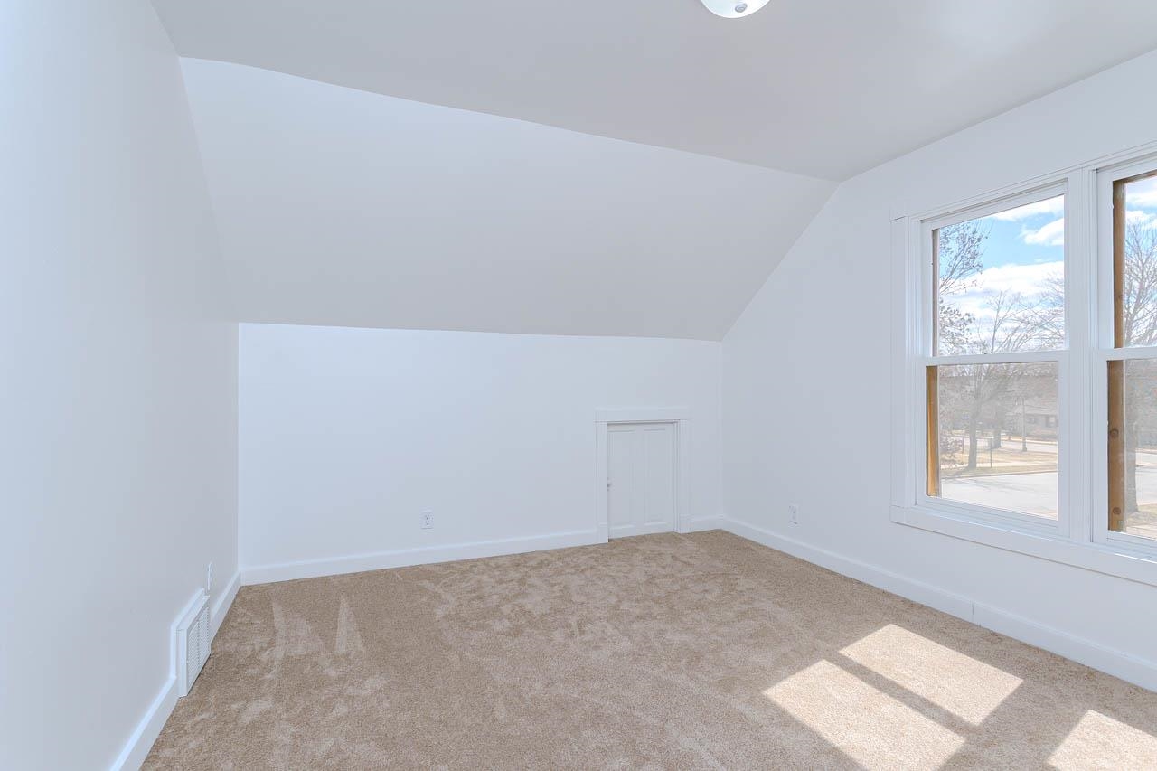 814 N 2ND AVENUE, Wausau, Wisconsin 54401, 4 Bedrooms Bedrooms, ,2 BathroomsBathrooms,Residential,For Sale,814 N 2ND AVENUE,22601414