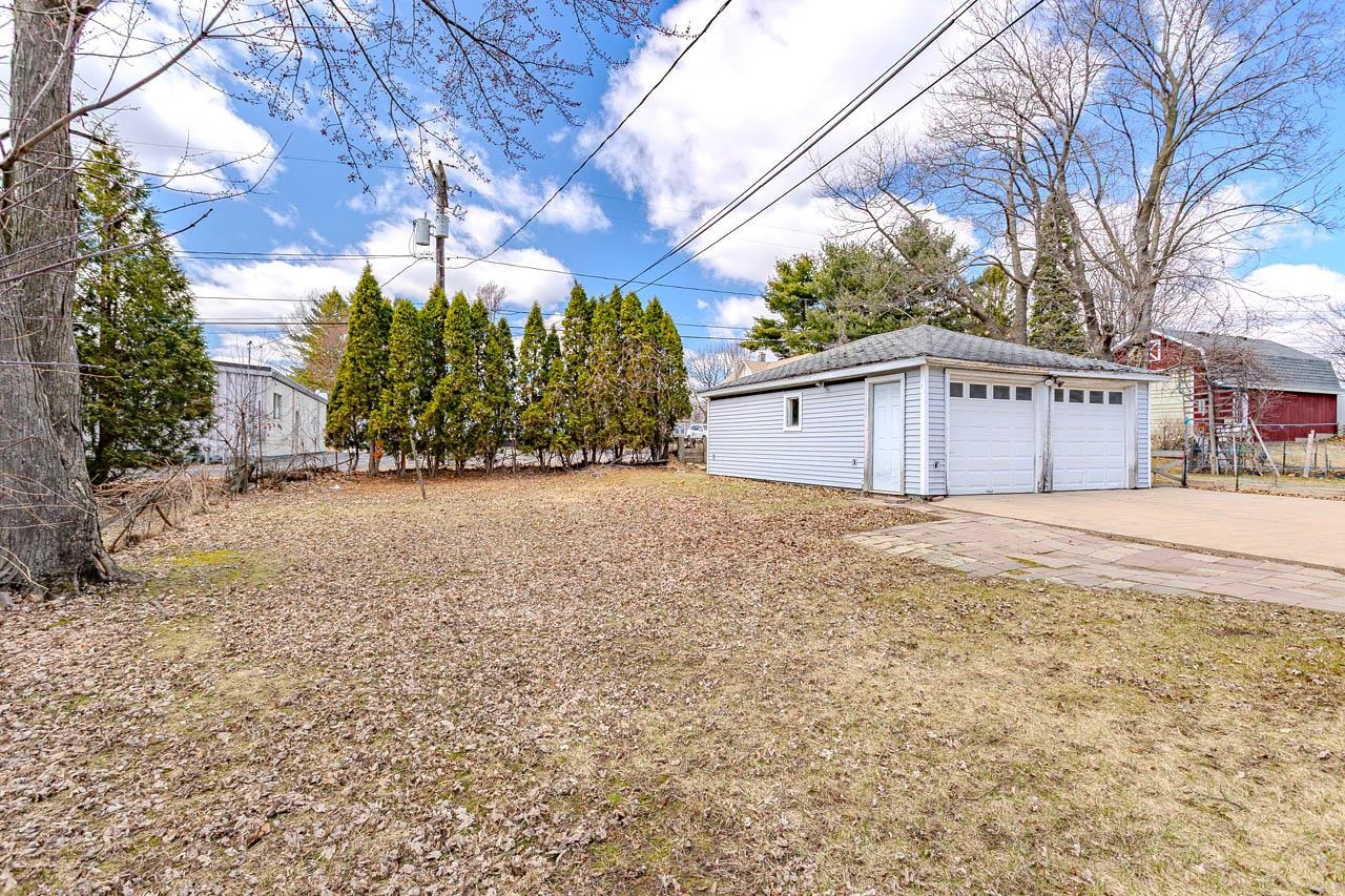 814 N 2ND AVENUE, Wausau, Wisconsin 54401, 4 Bedrooms Bedrooms, ,2 BathroomsBathrooms,Residential,For Sale,814 N 2ND AVENUE,22601414