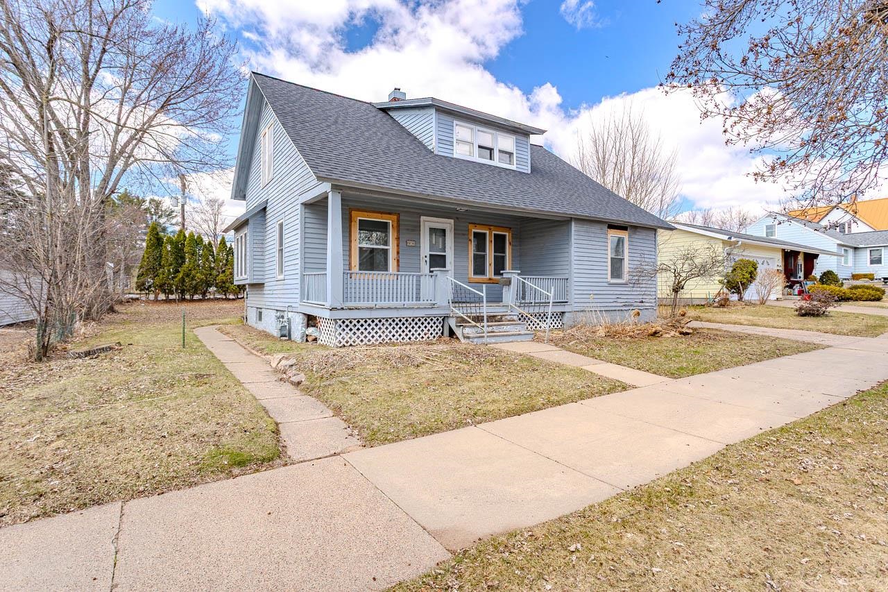 814 N 2ND AVENUE, Wausau, Wisconsin 54401, 4 Bedrooms Bedrooms, ,2 BathroomsBathrooms,Residential,For Sale,814 N 2ND AVENUE,22601414