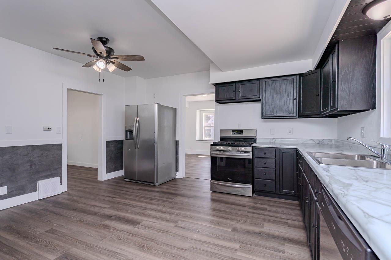 814 N 2ND AVENUE, Wausau, Wisconsin 54401, 4 Bedrooms Bedrooms, ,2 BathroomsBathrooms,Residential,For Sale,814 N 2ND AVENUE,22601414