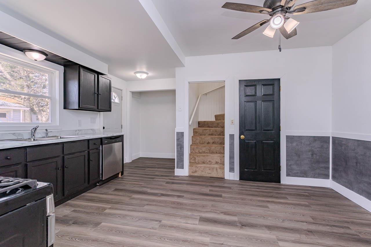 814 N 2ND AVENUE, Wausau, Wisconsin 54401, 4 Bedrooms Bedrooms, ,2 BathroomsBathrooms,Residential,For Sale,814 N 2ND AVENUE,22601414