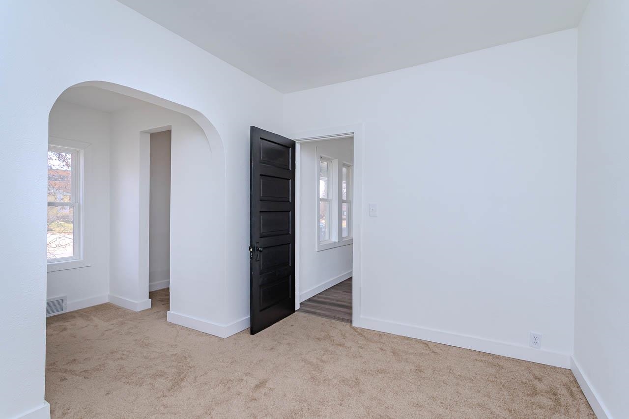 814 N 2ND AVENUE, Wausau, Wisconsin 54401, 4 Bedrooms Bedrooms, ,2 BathroomsBathrooms,Residential,For Sale,814 N 2ND AVENUE,22601414