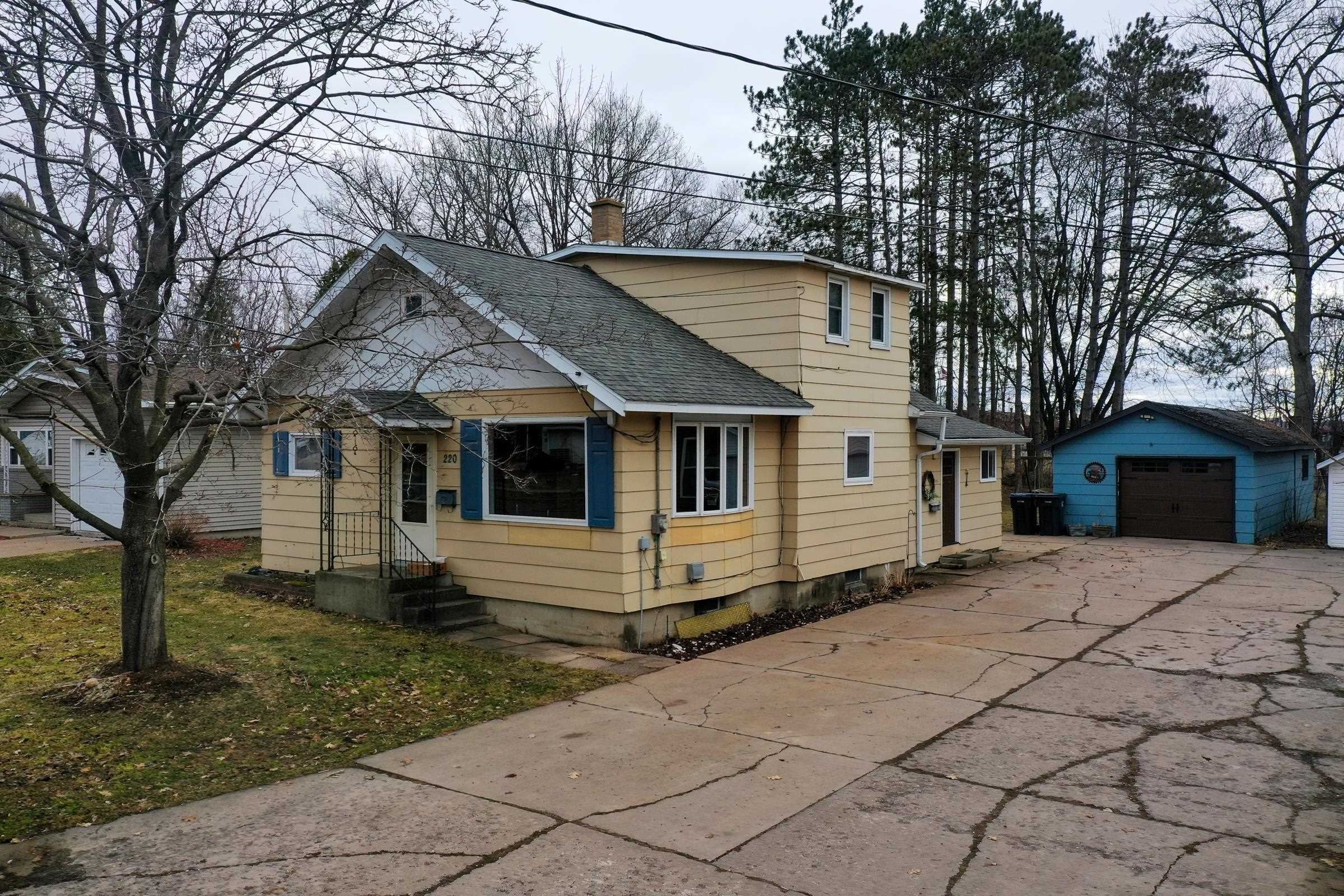 220 S SEVENTH STREET, Medford, Wisconsin 54451, 4 Bedrooms Bedrooms, ,1 BathroomBathrooms,Residential,For Sale,220 S SEVENTH STREET,22601415