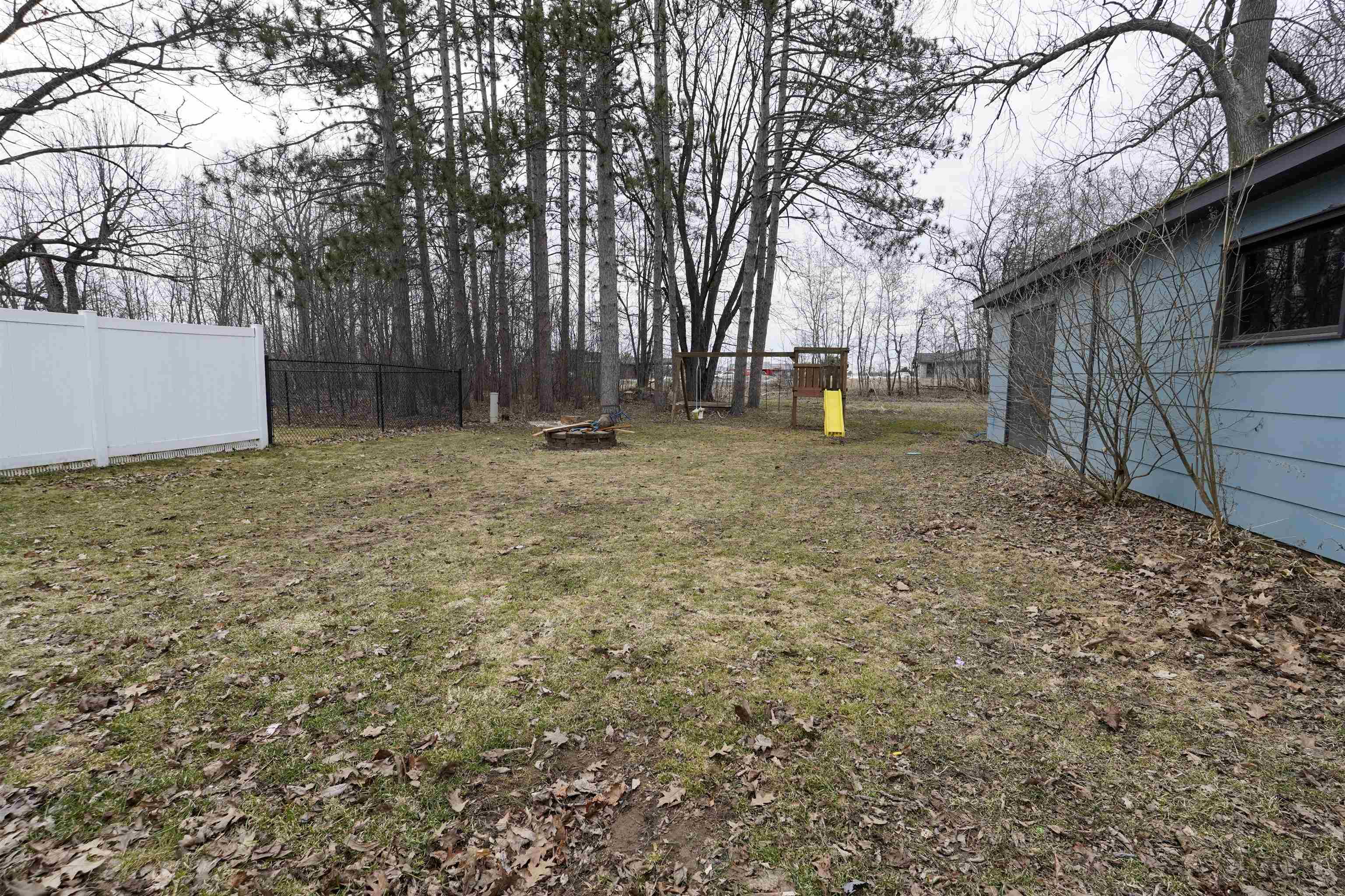 220 S SEVENTH STREET, Medford, Wisconsin 54451, 4 Bedrooms Bedrooms, ,1 BathroomBathrooms,Residential,For Sale,220 S SEVENTH STREET,22601415