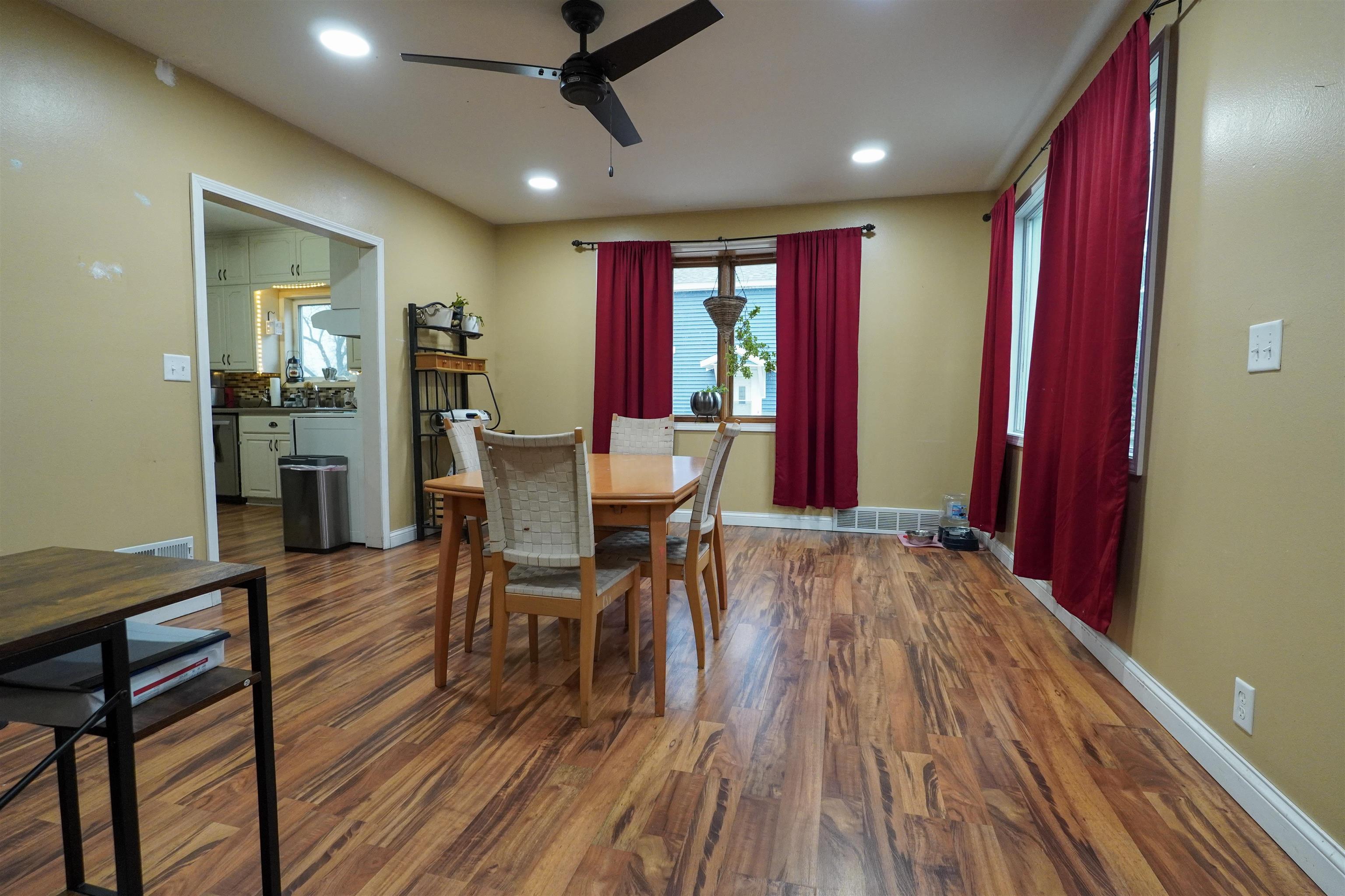 220 S SEVENTH STREET, Medford, Wisconsin 54451, 4 Bedrooms Bedrooms, ,1 BathroomBathrooms,Residential,For Sale,220 S SEVENTH STREET,22601415