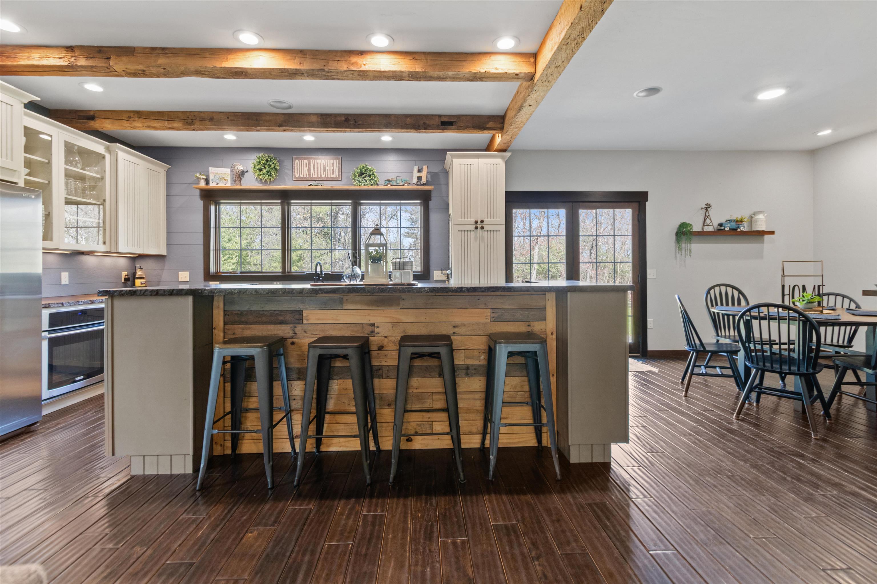 6921 LISA LANE, Wisconsin Rapids, Wisconsin 54494, 4 Bedrooms Bedrooms, ,3 BathroomsBathrooms,Residential,For Sale,6921 LISA LANE,22601417