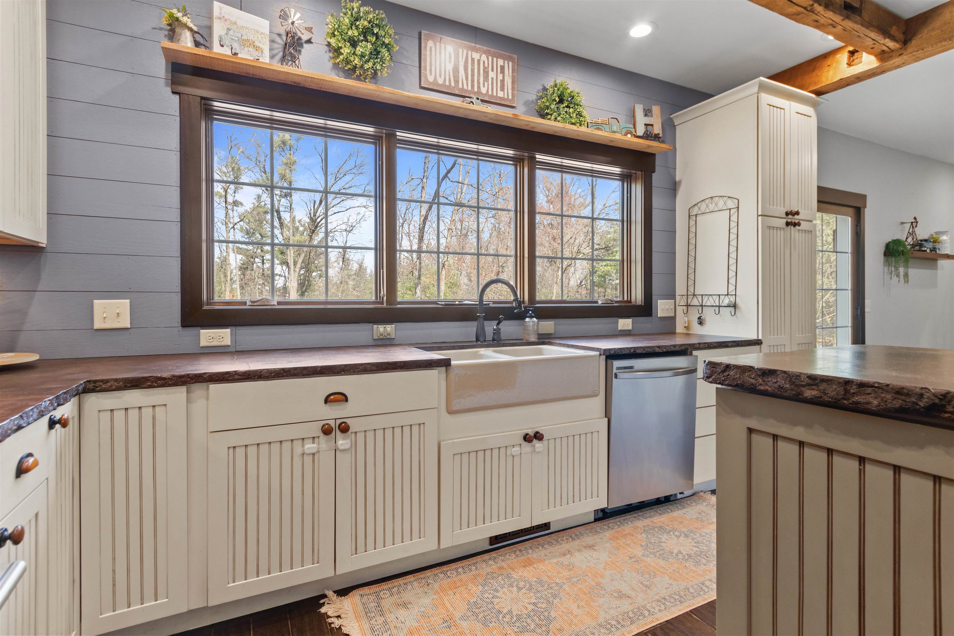 6921 LISA LANE, Wisconsin Rapids, Wisconsin 54494, 4 Bedrooms Bedrooms, ,3 BathroomsBathrooms,Residential,For Sale,6921 LISA LANE,22601417