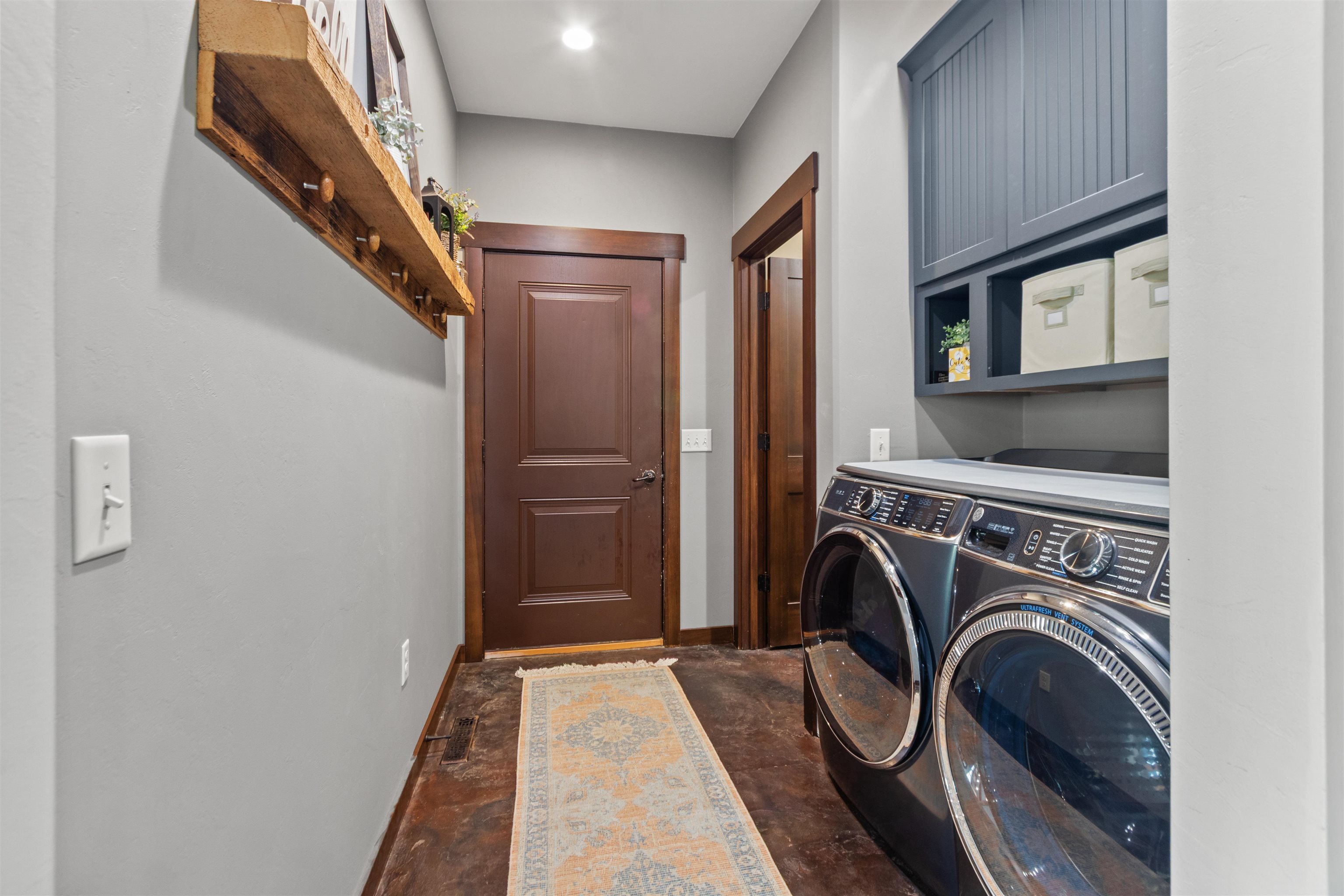 6921 LISA LANE, Wisconsin Rapids, Wisconsin 54494, 4 Bedrooms Bedrooms, ,3 BathroomsBathrooms,Residential,For Sale,6921 LISA LANE,22601417