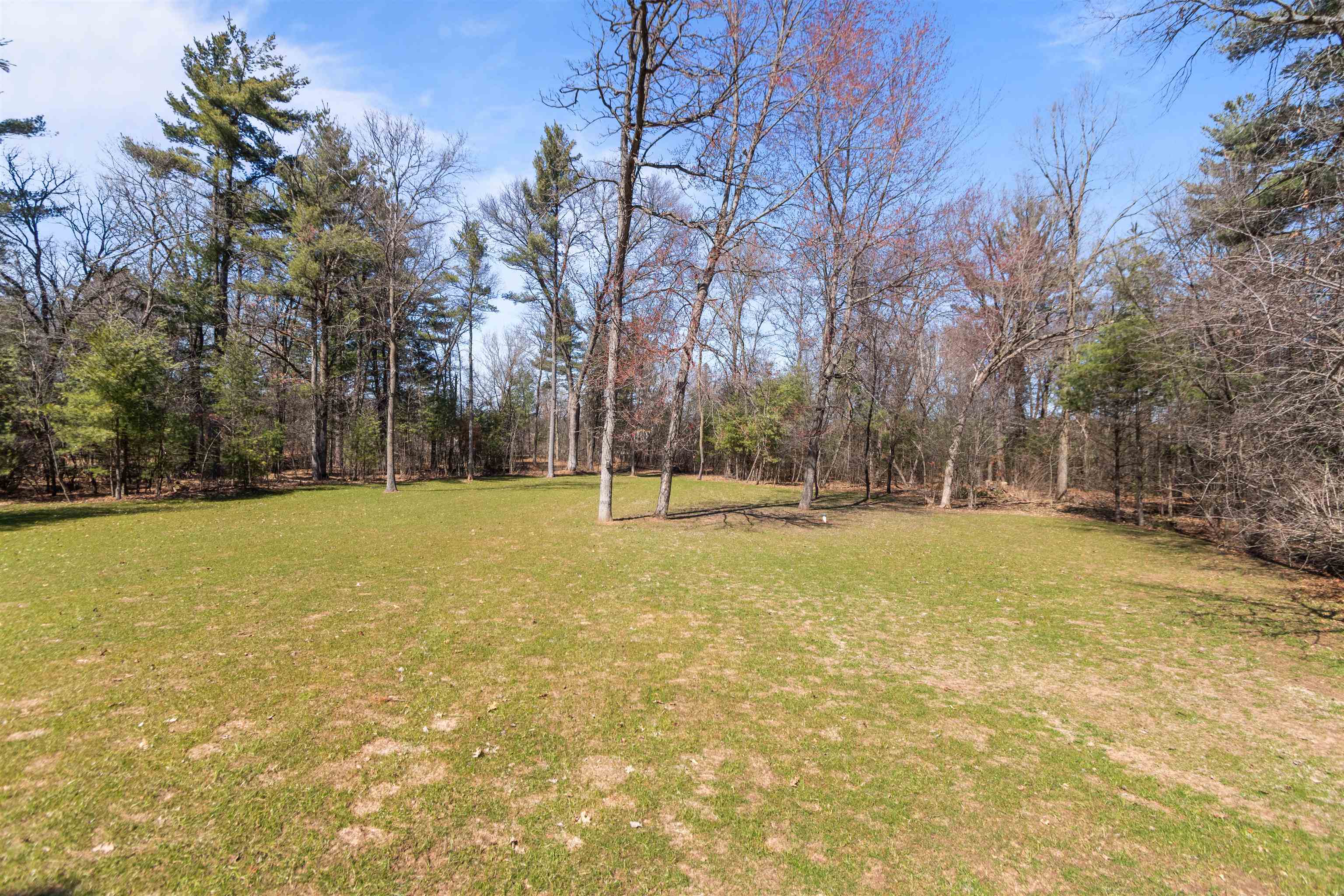 6921 LISA LANE, Wisconsin Rapids, Wisconsin 54494, 4 Bedrooms Bedrooms, ,3 BathroomsBathrooms,Residential,For Sale,6921 LISA LANE,22601417