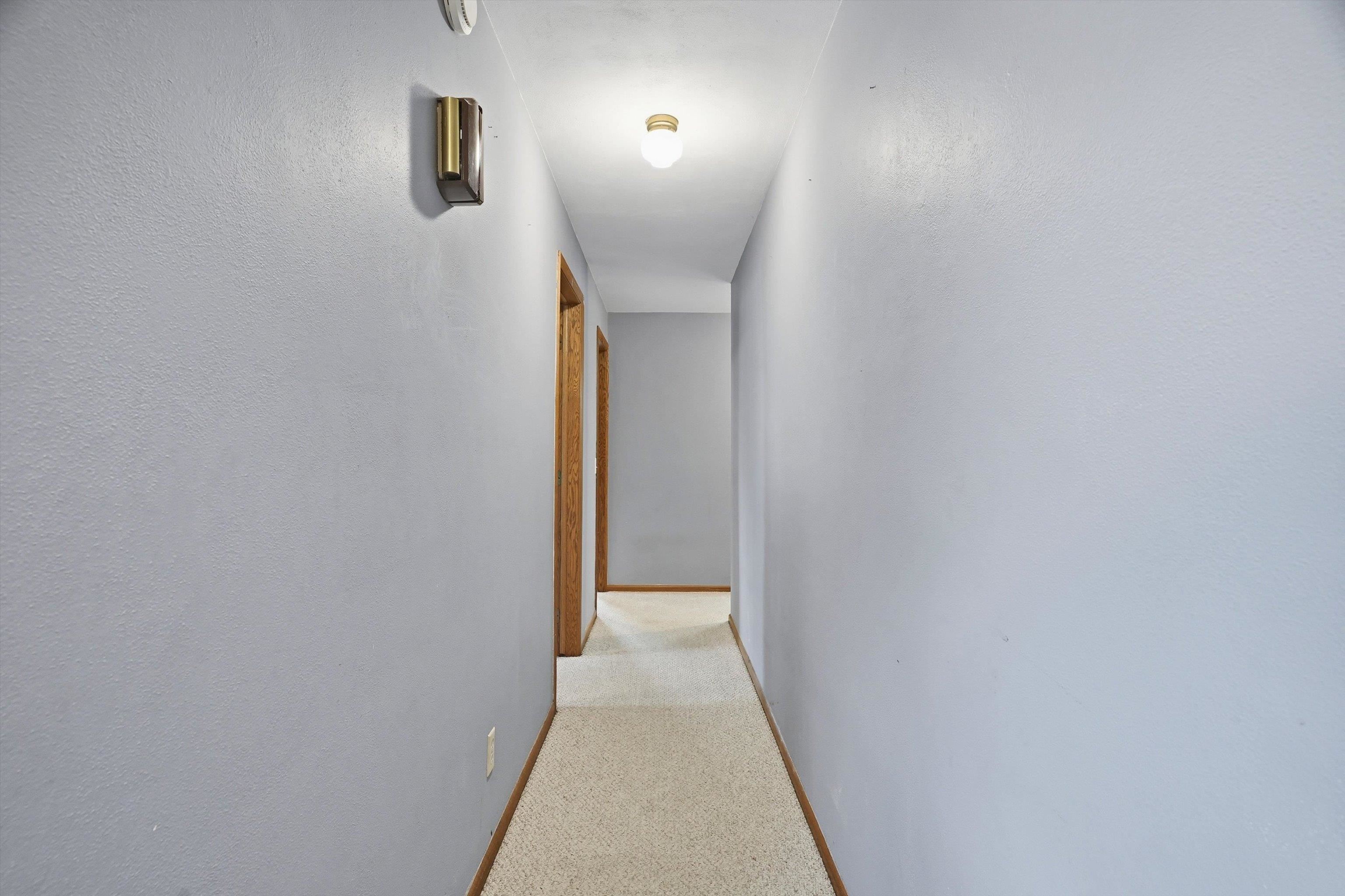 411 N AUBURN AVENUE, Marshfield, Wisconsin 54449, 3 Bedrooms Bedrooms, ,2 BathroomsBathrooms,Residential,For Sale,411 N AUBURN AVENUE,22601419
