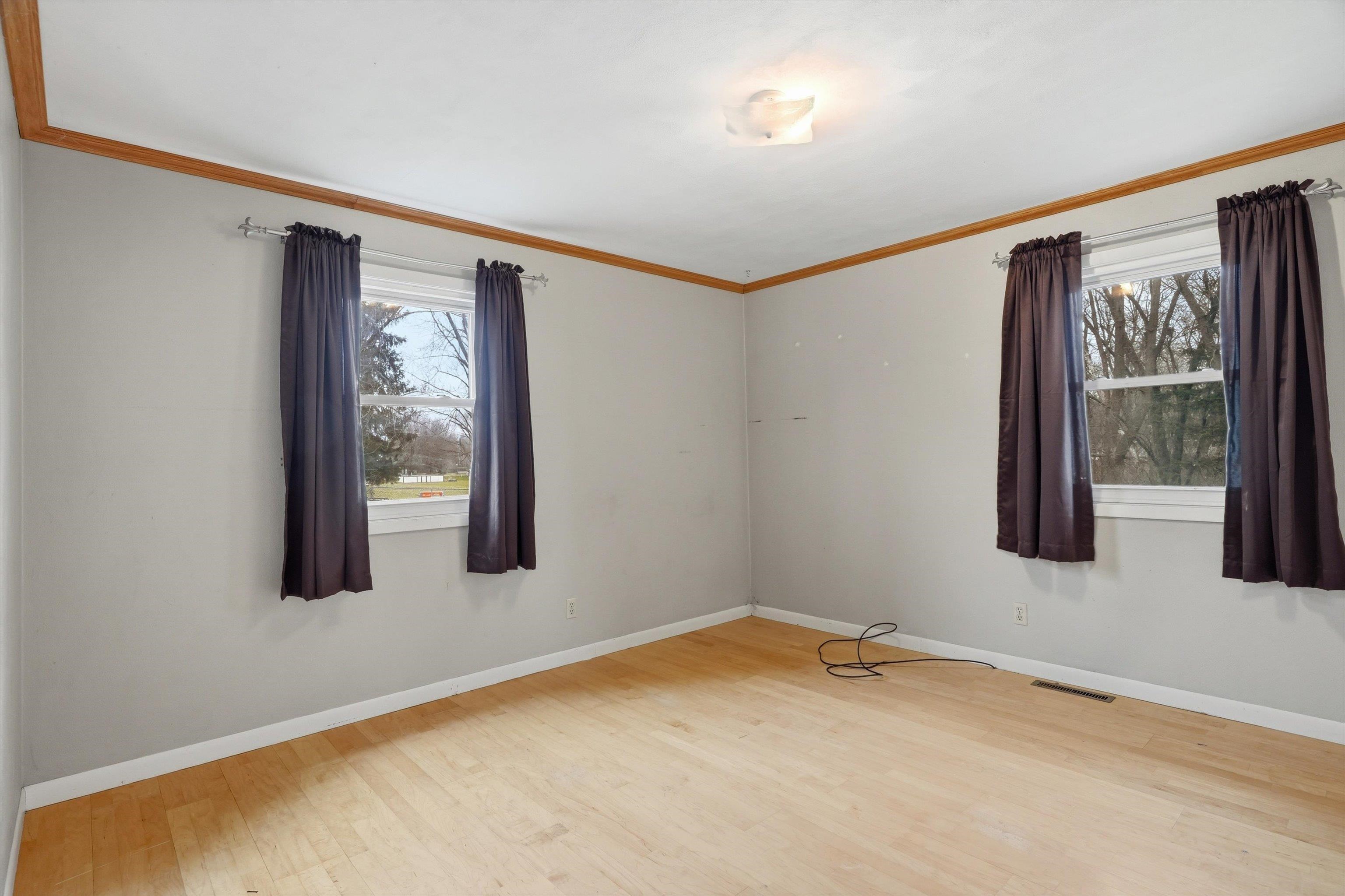 411 N AUBURN AVENUE, Marshfield, Wisconsin 54449, 3 Bedrooms Bedrooms, ,2 BathroomsBathrooms,Residential,For Sale,411 N AUBURN AVENUE,22601419
