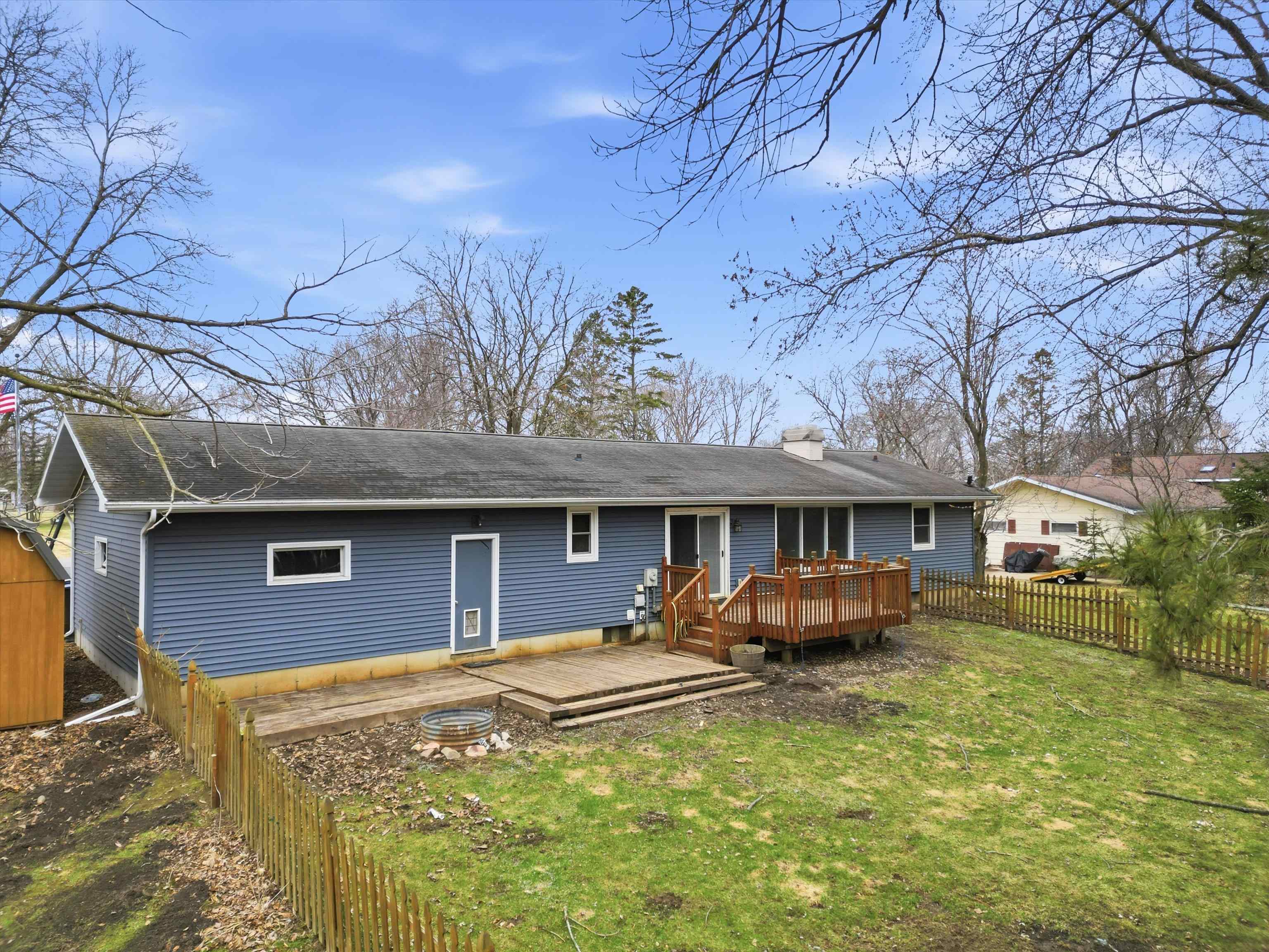 411 N AUBURN AVENUE, Marshfield, Wisconsin 54449, 3 Bedrooms Bedrooms, ,2 BathroomsBathrooms,Residential,For Sale,411 N AUBURN AVENUE,22601419