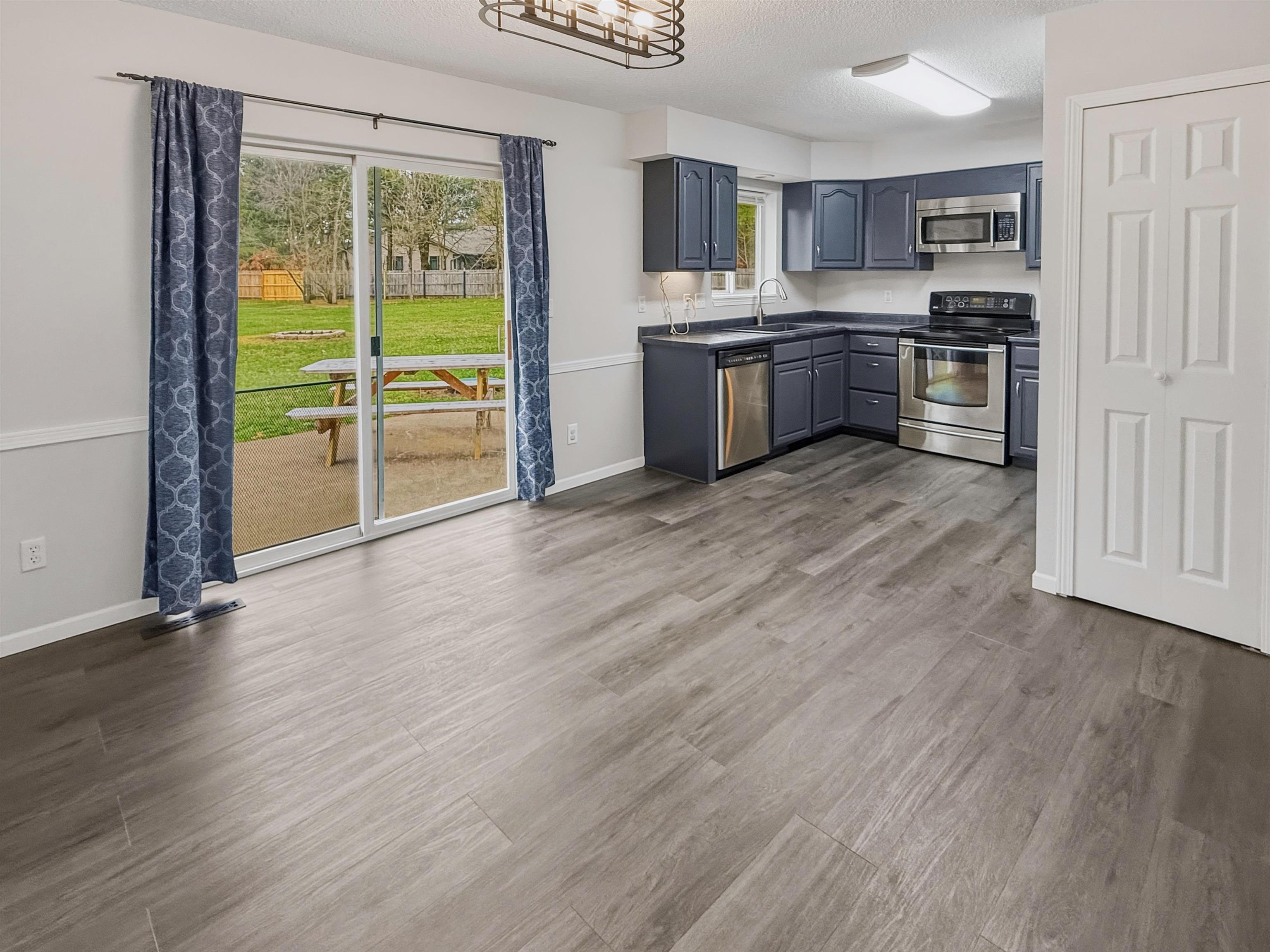 6811 ARBOR HAVEN LANE, Wisconsin Rapids, Wisconsin 54494, 3 Bedrooms Bedrooms, ,2 BathroomsBathrooms,Residential,For Sale,6811 ARBOR HAVEN LANE,22601420