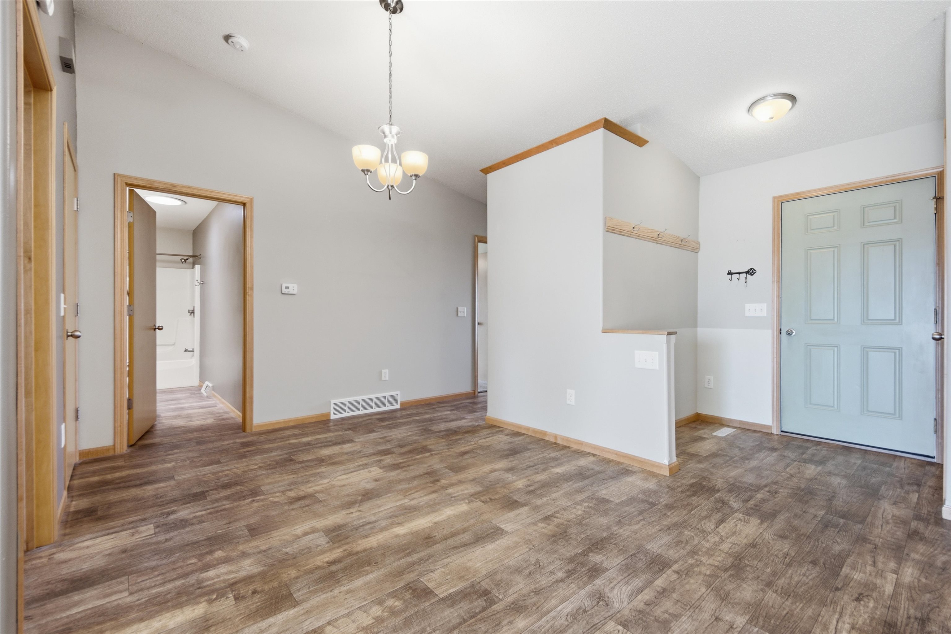 1709 N HUME AVENUE, Marshfield, Wisconsin 54449, 3 Bedrooms Bedrooms, ,3 BathroomsBathrooms,Residential,For Sale,1709 N HUME AVENUE,22601422