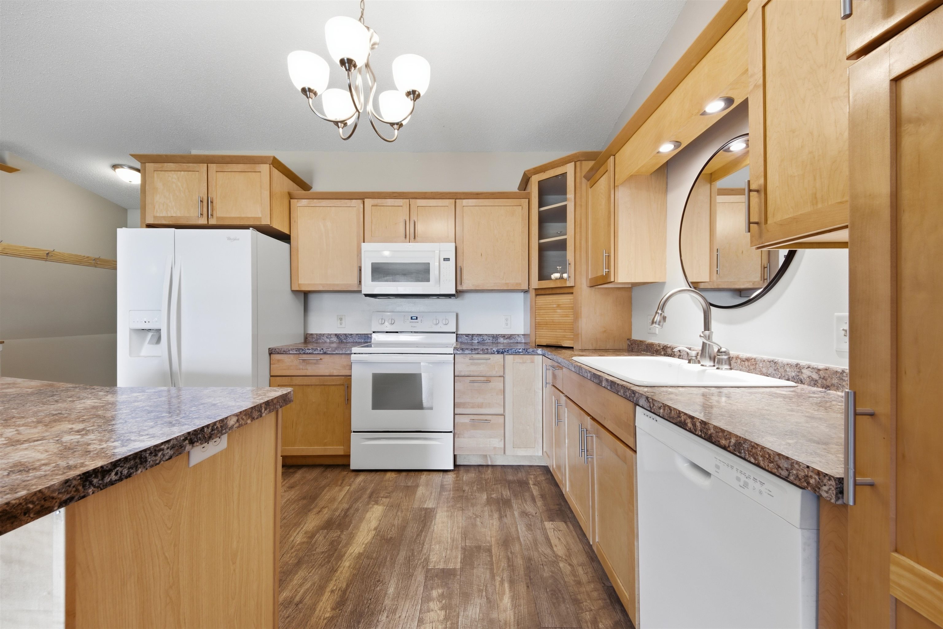 1709 N HUME AVENUE, Marshfield, Wisconsin 54449, 3 Bedrooms Bedrooms, ,3 BathroomsBathrooms,Residential,For Sale,1709 N HUME AVENUE,22601422