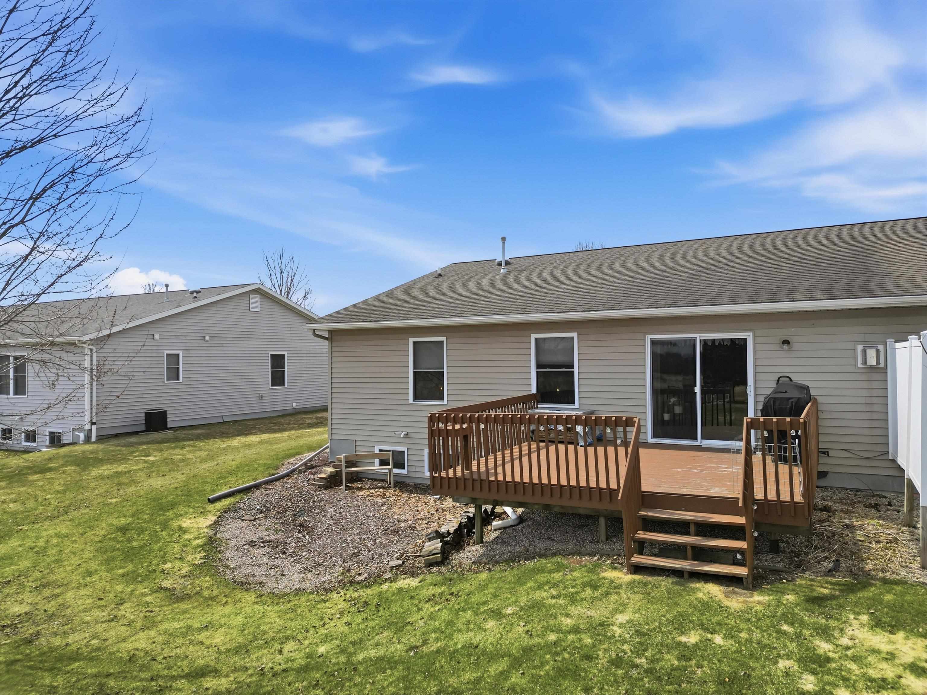 1709 N HUME AVENUE, Marshfield, Wisconsin 54449, 3 Bedrooms Bedrooms, ,3 BathroomsBathrooms,Residential,For Sale,1709 N HUME AVENUE,22601422