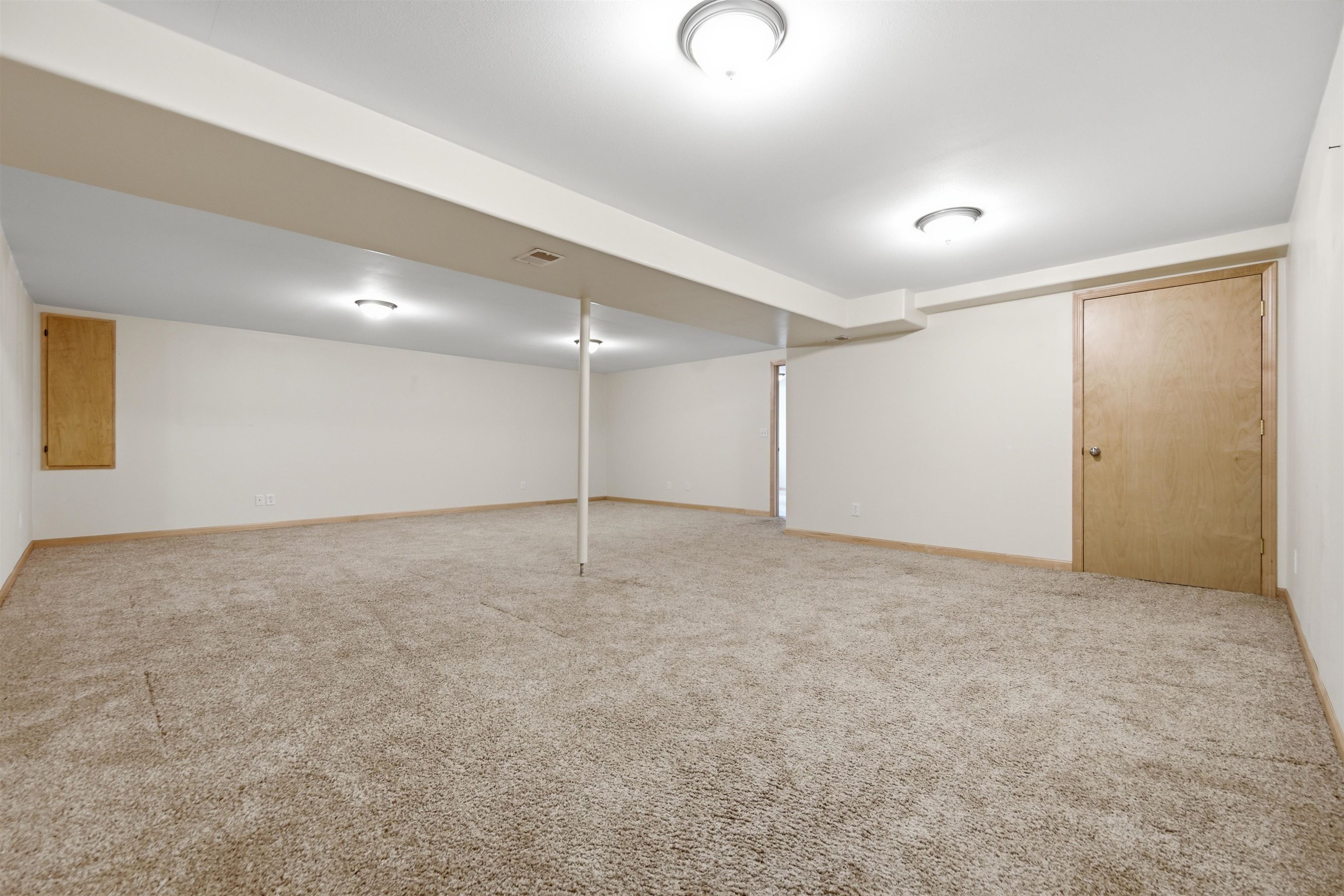 1709 N HUME AVENUE, Marshfield, Wisconsin 54449, 3 Bedrooms Bedrooms, ,3 BathroomsBathrooms,Residential,For Sale,1709 N HUME AVENUE,22601422