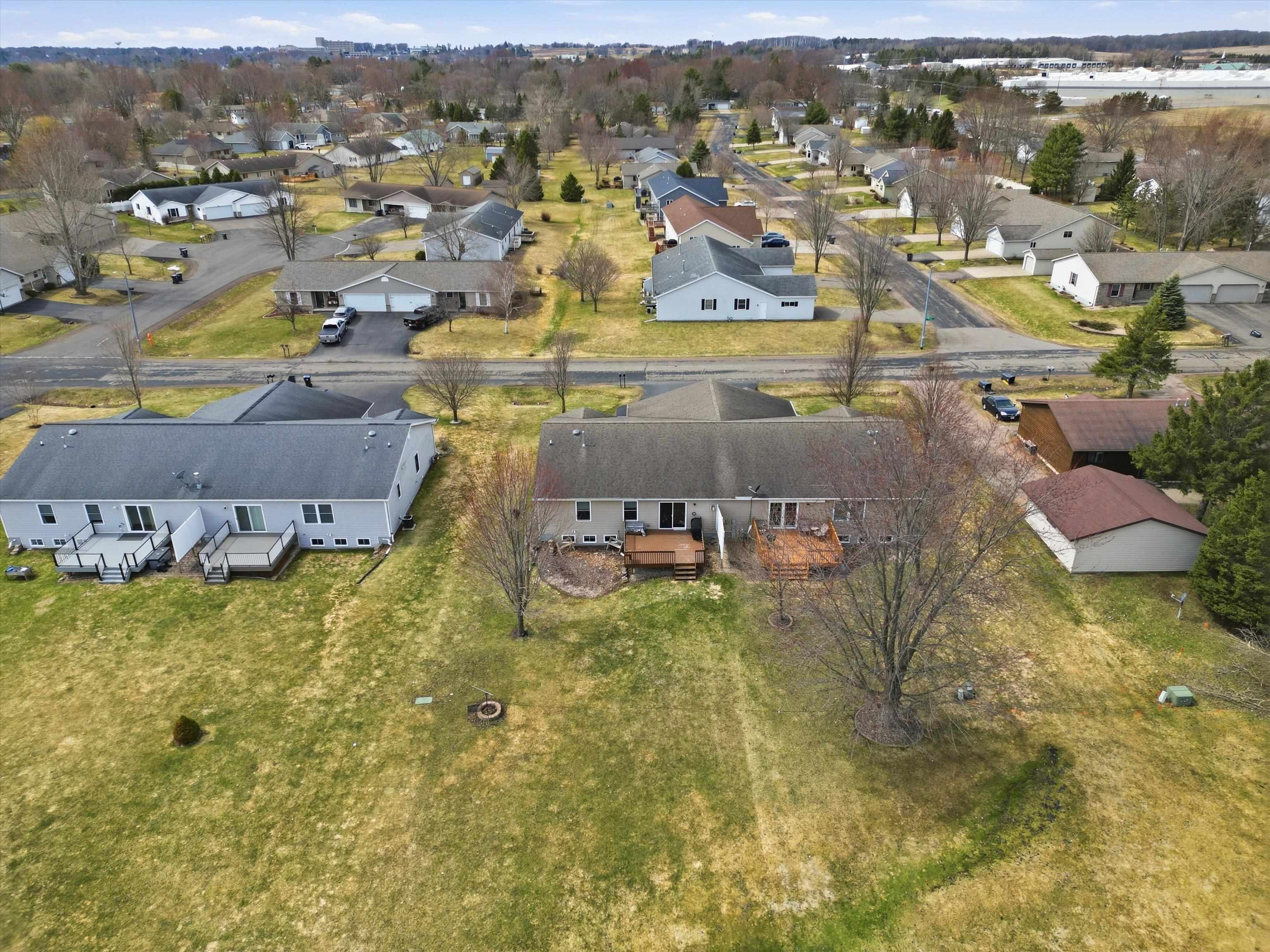 1709 N HUME AVENUE, Marshfield, Wisconsin 54449, 3 Bedrooms Bedrooms, ,3 BathroomsBathrooms,Residential,For Sale,1709 N HUME AVENUE,22601422