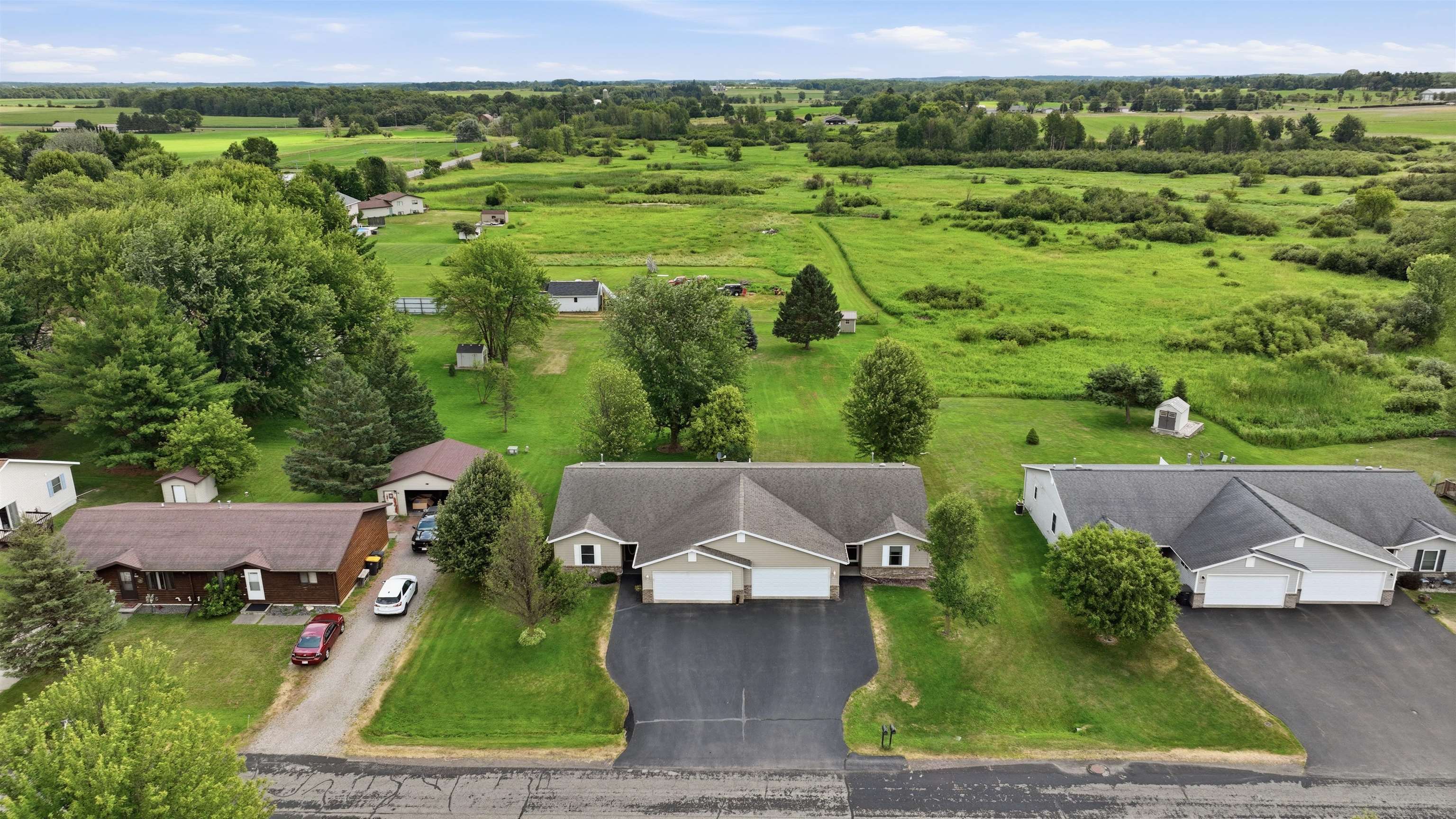 1709 N HUME AVENUE, Marshfield, Wisconsin 54449, 3 Bedrooms Bedrooms, ,3 BathroomsBathrooms,Residential,For Sale,1709 N HUME AVENUE,22601422