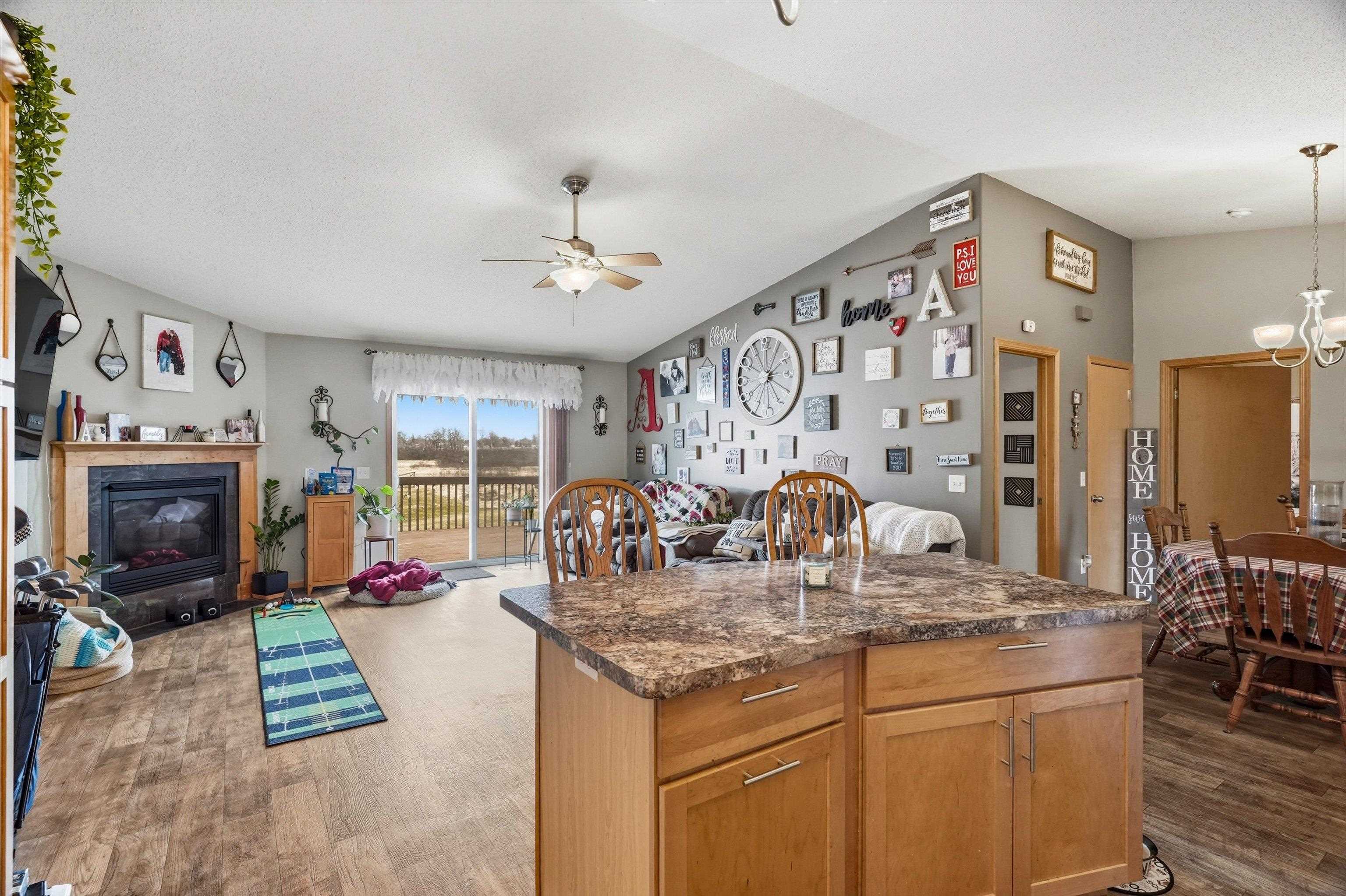 1709 N HUME AVENUE, Marshfield, Wisconsin 54449, 3 Bedrooms Bedrooms, ,3 BathroomsBathrooms,Residential,For Sale,1709 N HUME AVENUE,22601422