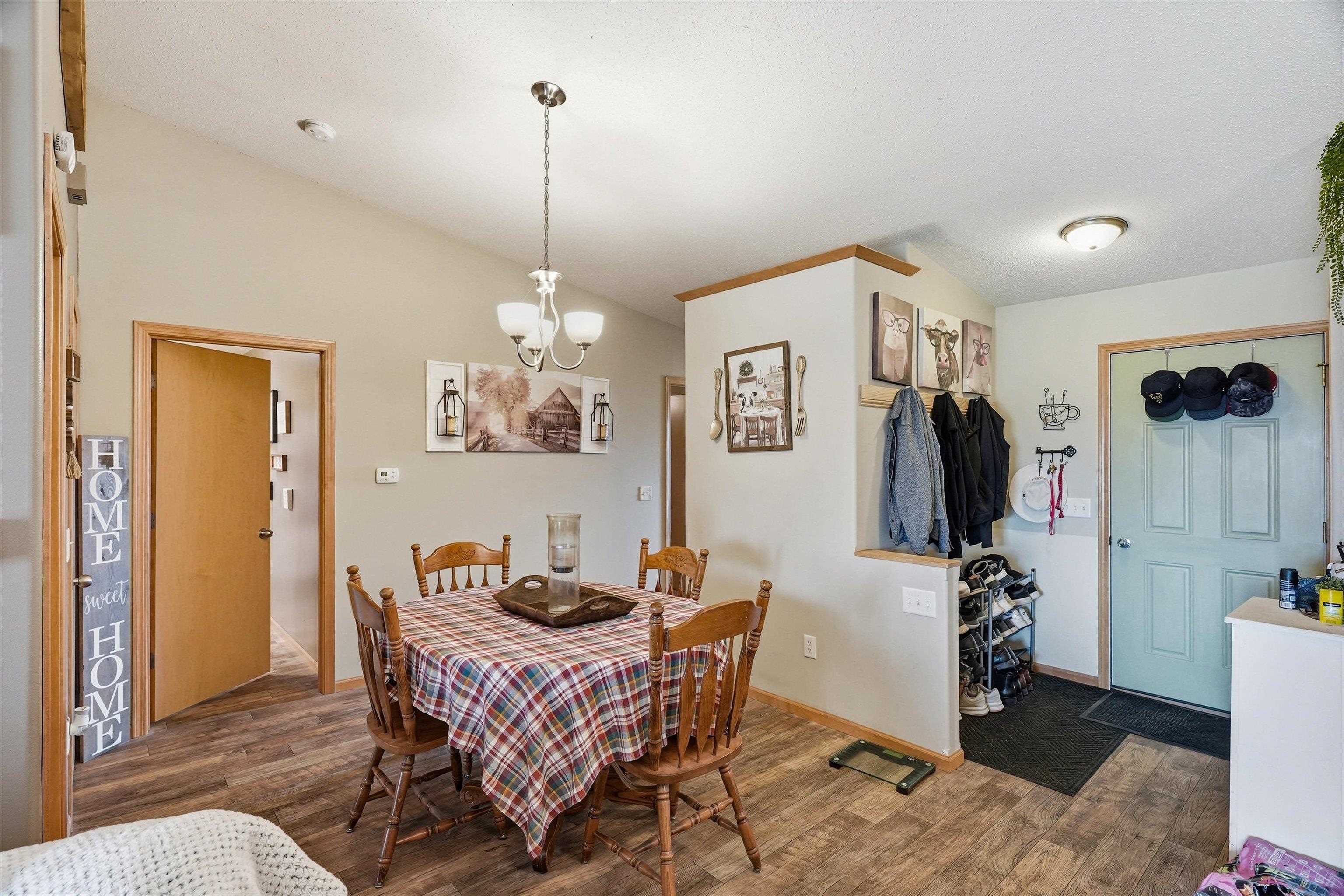 1709 N HUME AVENUE, Marshfield, Wisconsin 54449, 3 Bedrooms Bedrooms, ,3 BathroomsBathrooms,Residential,For Sale,1709 N HUME AVENUE,22601422