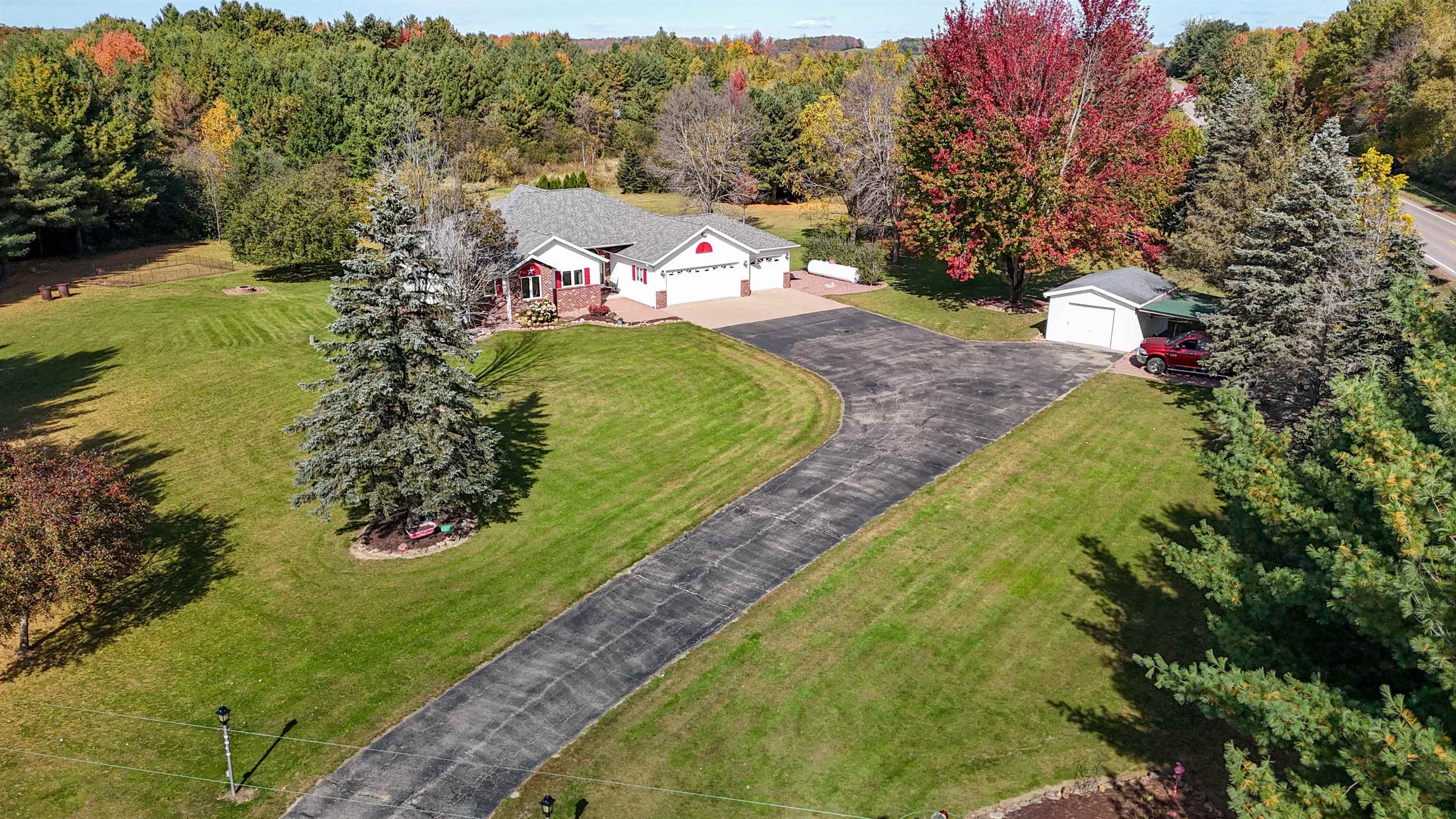11712 EISENHOWER DRIVE, Chili, Wisconsin 54420, 3 Bedrooms Bedrooms, ,3 BathroomsBathrooms,Residential,For Sale,11712 EISENHOWER DRIVE,22601428